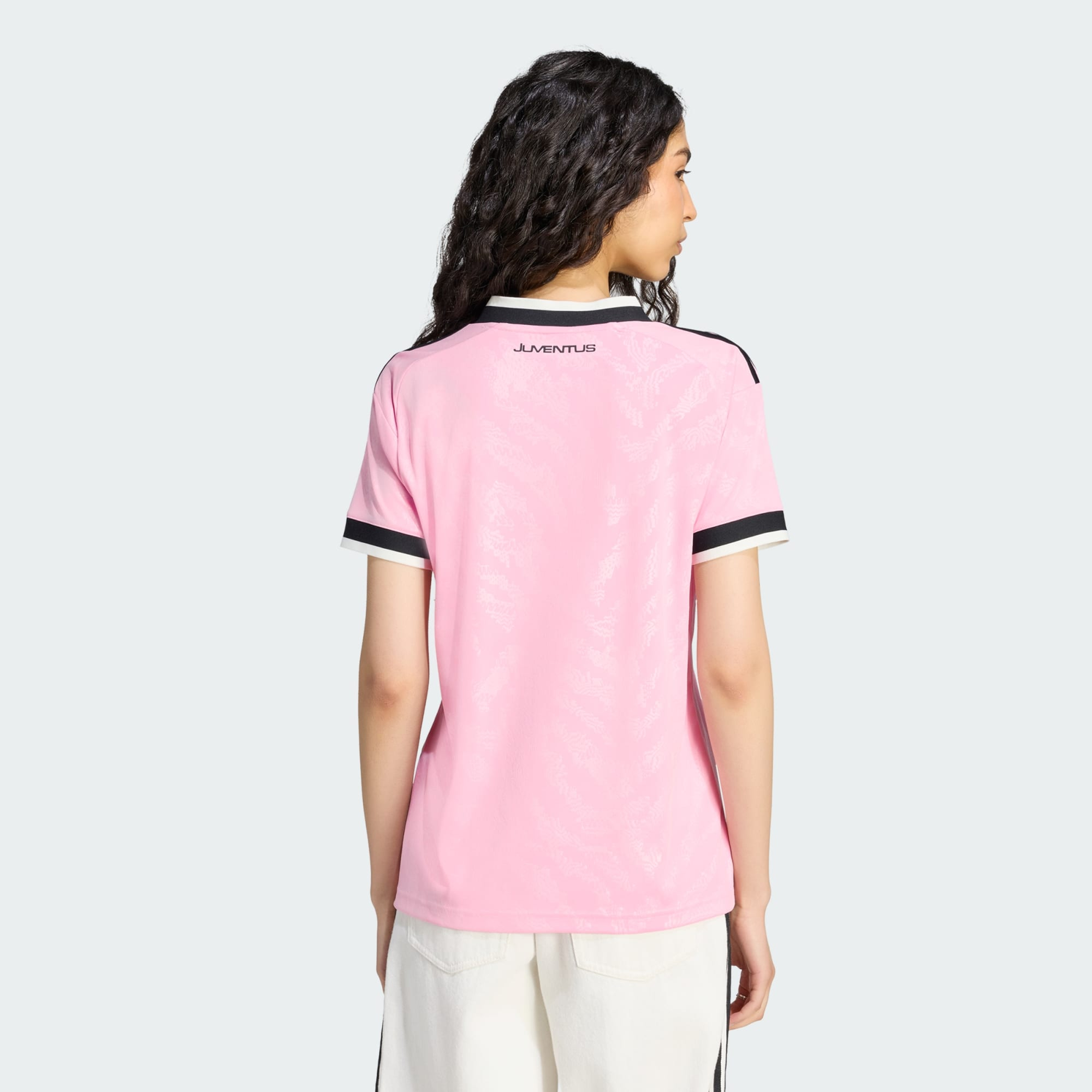 🌸重溫百年經典粉紅  Adidas Juventus 祖雲達斯 2026-27 女裝作客球迷版球衣  (可加印字章) KB8813