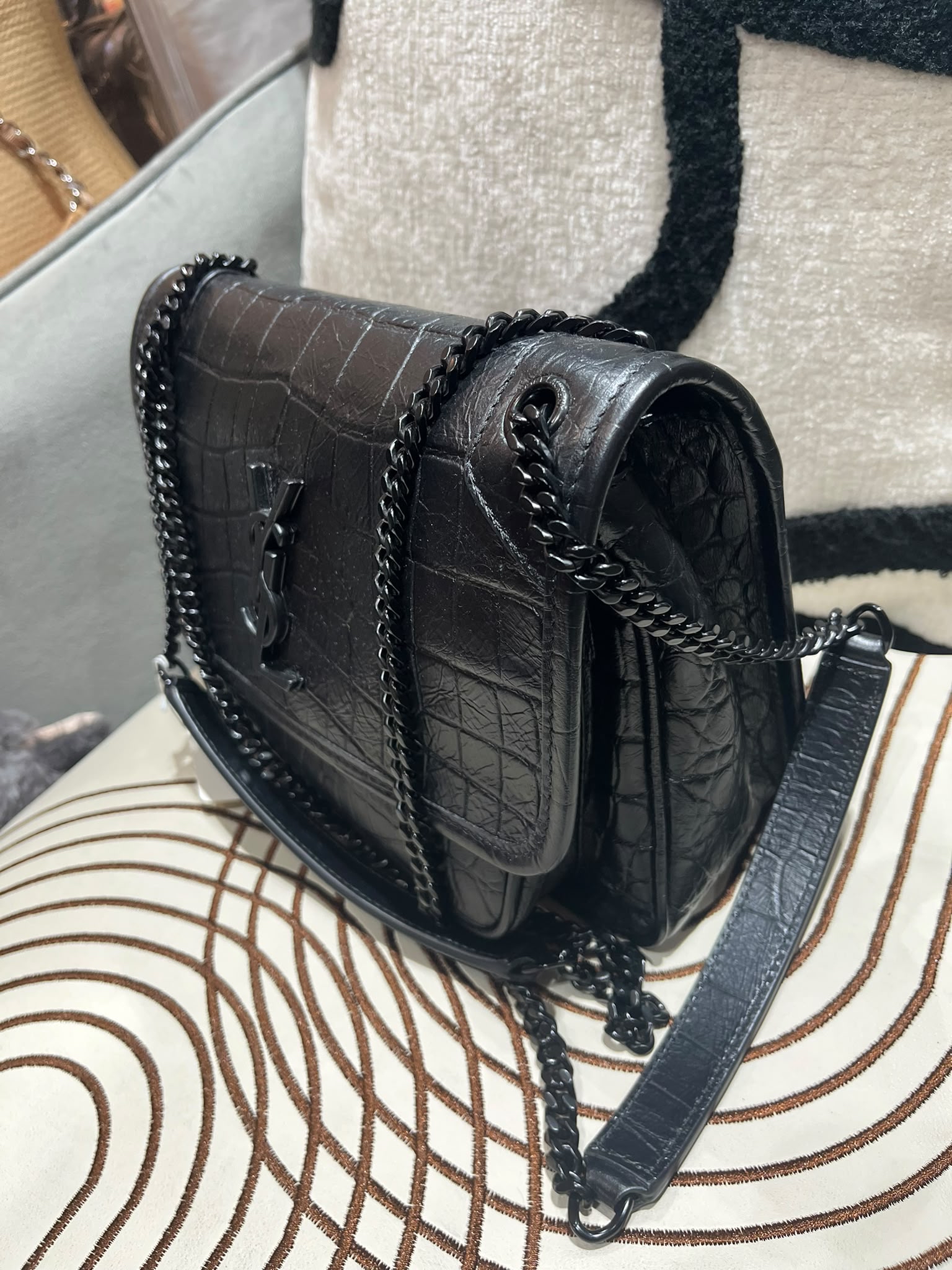 YSL Niki baby黑色鱷魚壓紋 Shoulder bag 100%Authentic, 98%New ✅Dust bag