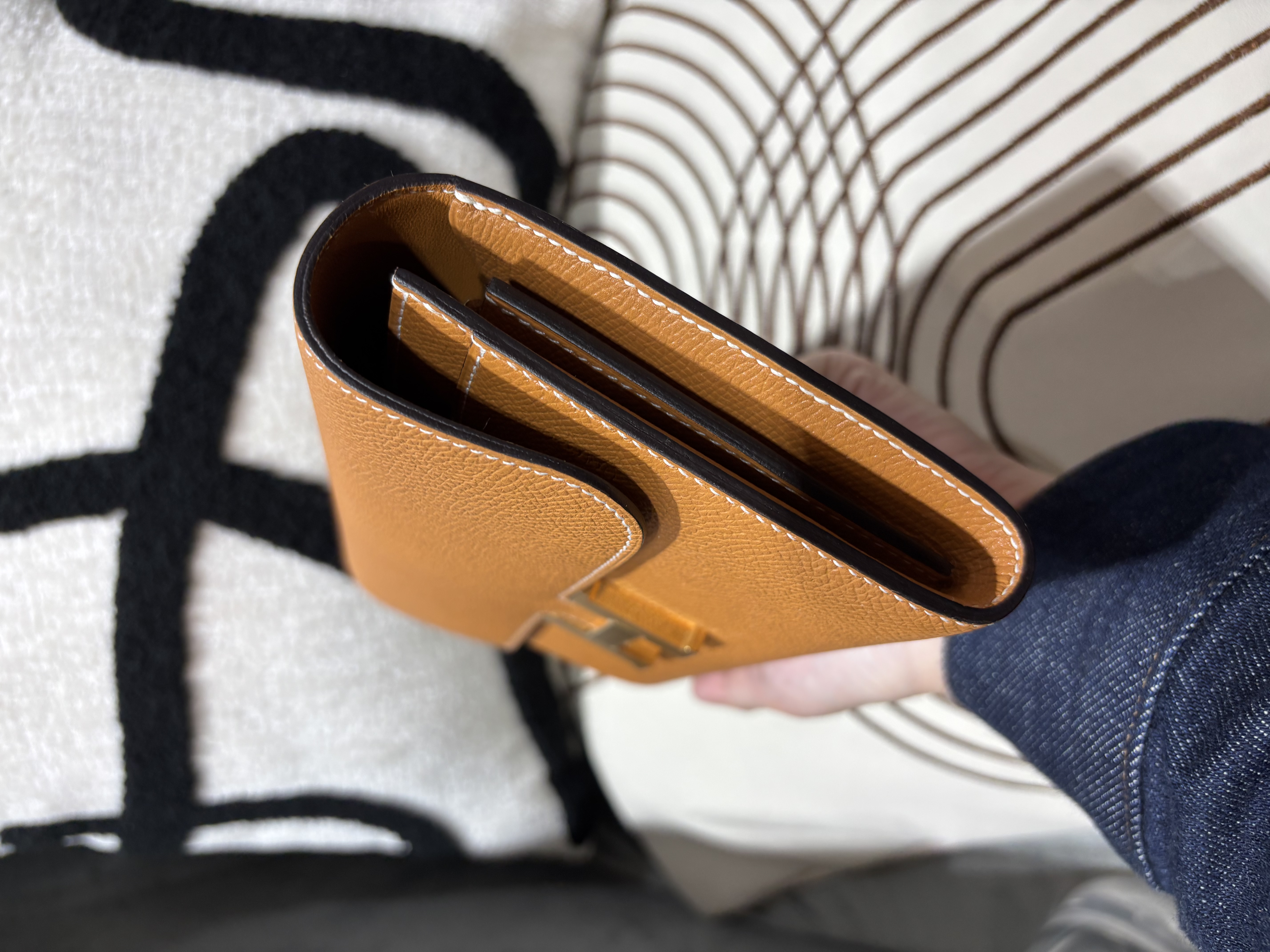 Hermes Constance Wallet Stamp X 1H太妃糖色金扣100%Authentic, 99%New ✅Box