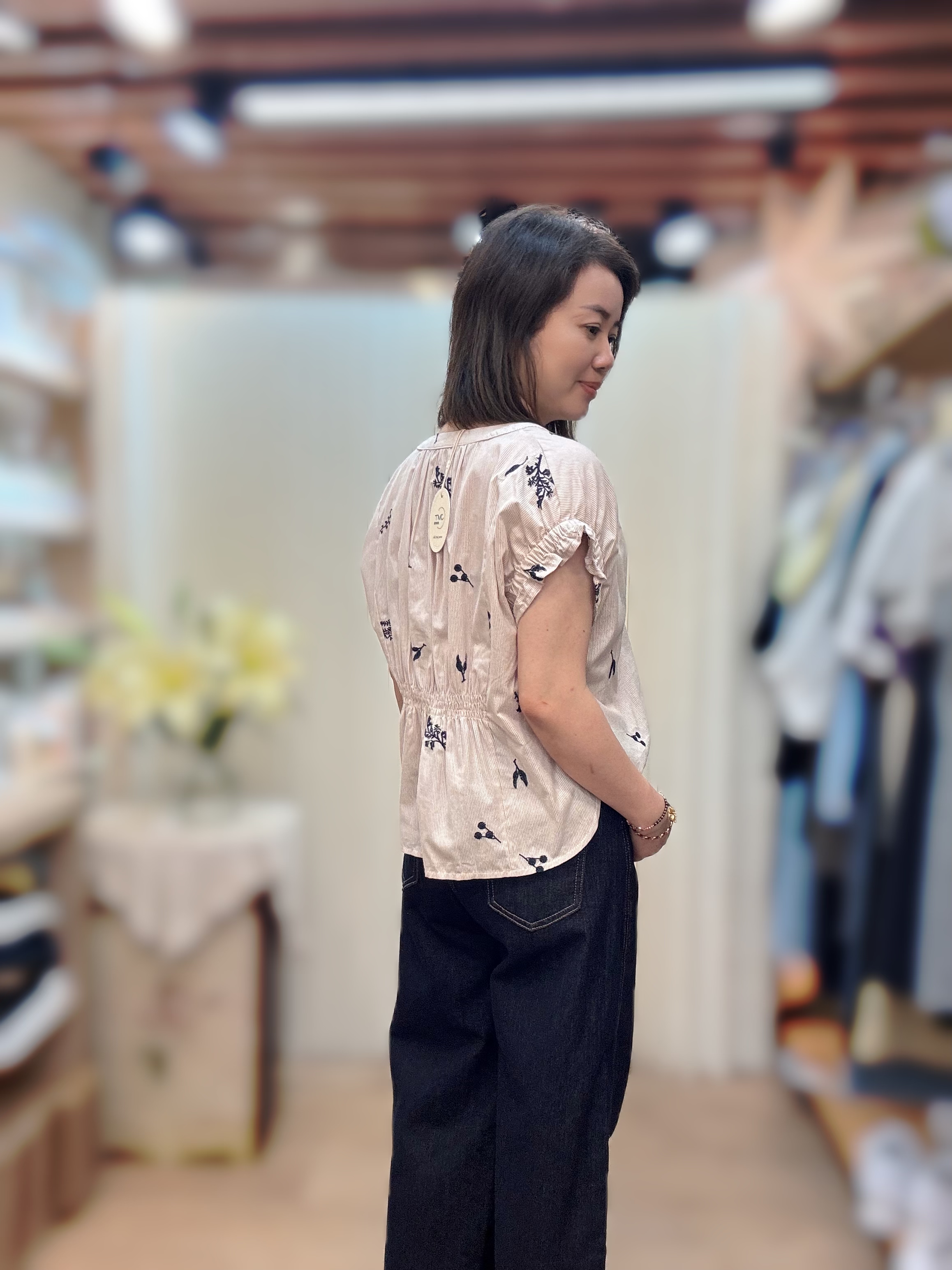 刺繡V領衫 M679 844209279