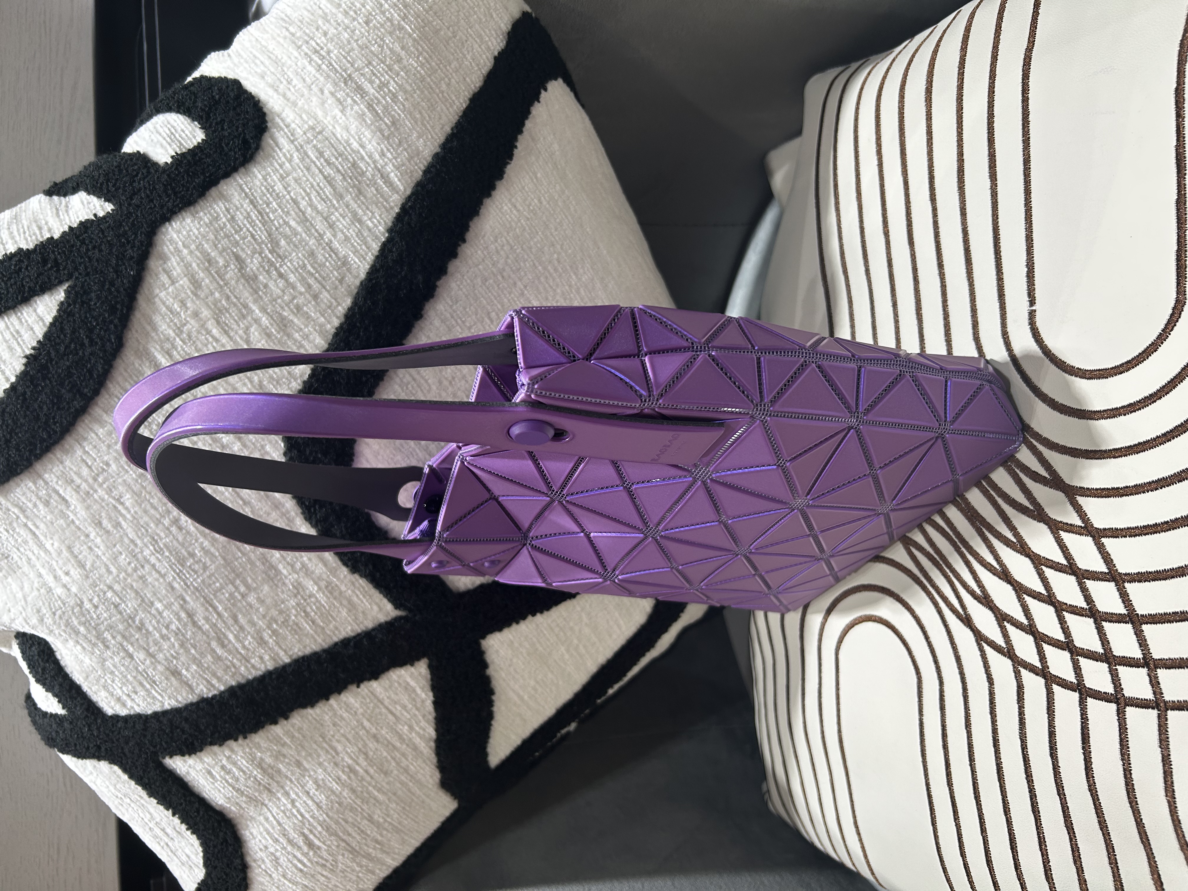 未使用品 Issey Miyake Mini Bao Bao Tote Bag 100%Authentic, Unused 未使用品 ✅Dust bag