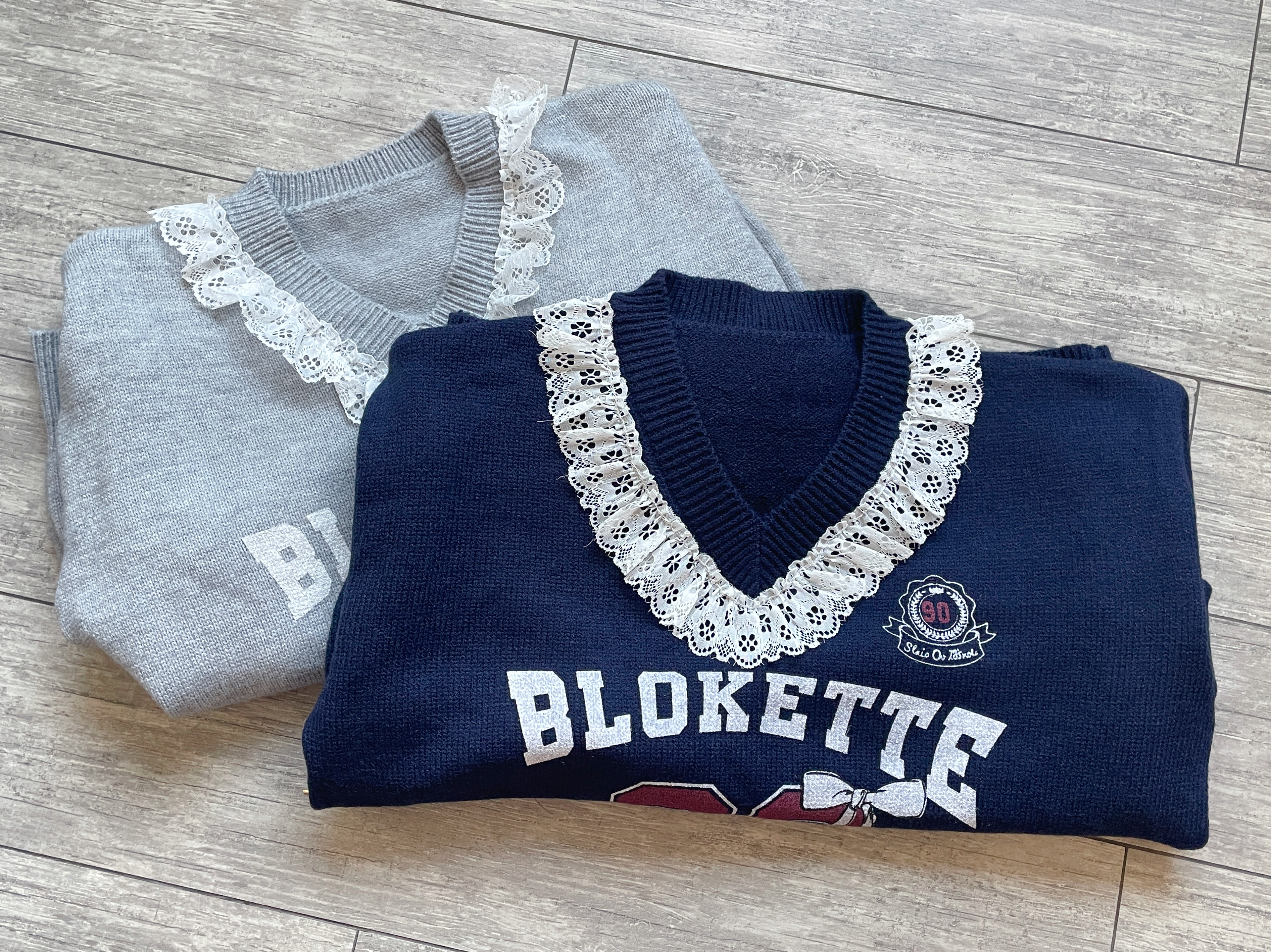 K5532 Lace邊V領針織top