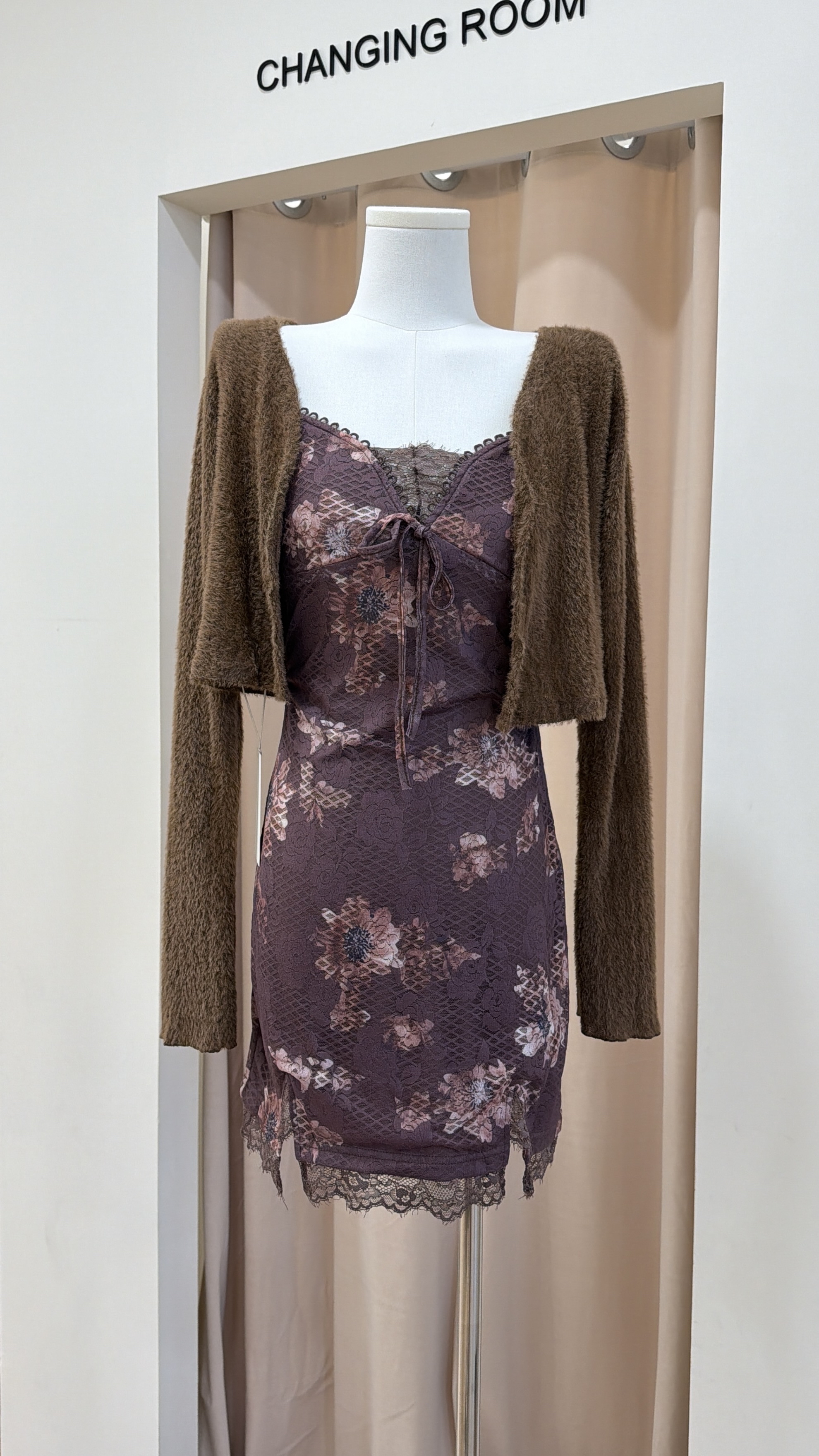 5733复古吊带连身裙