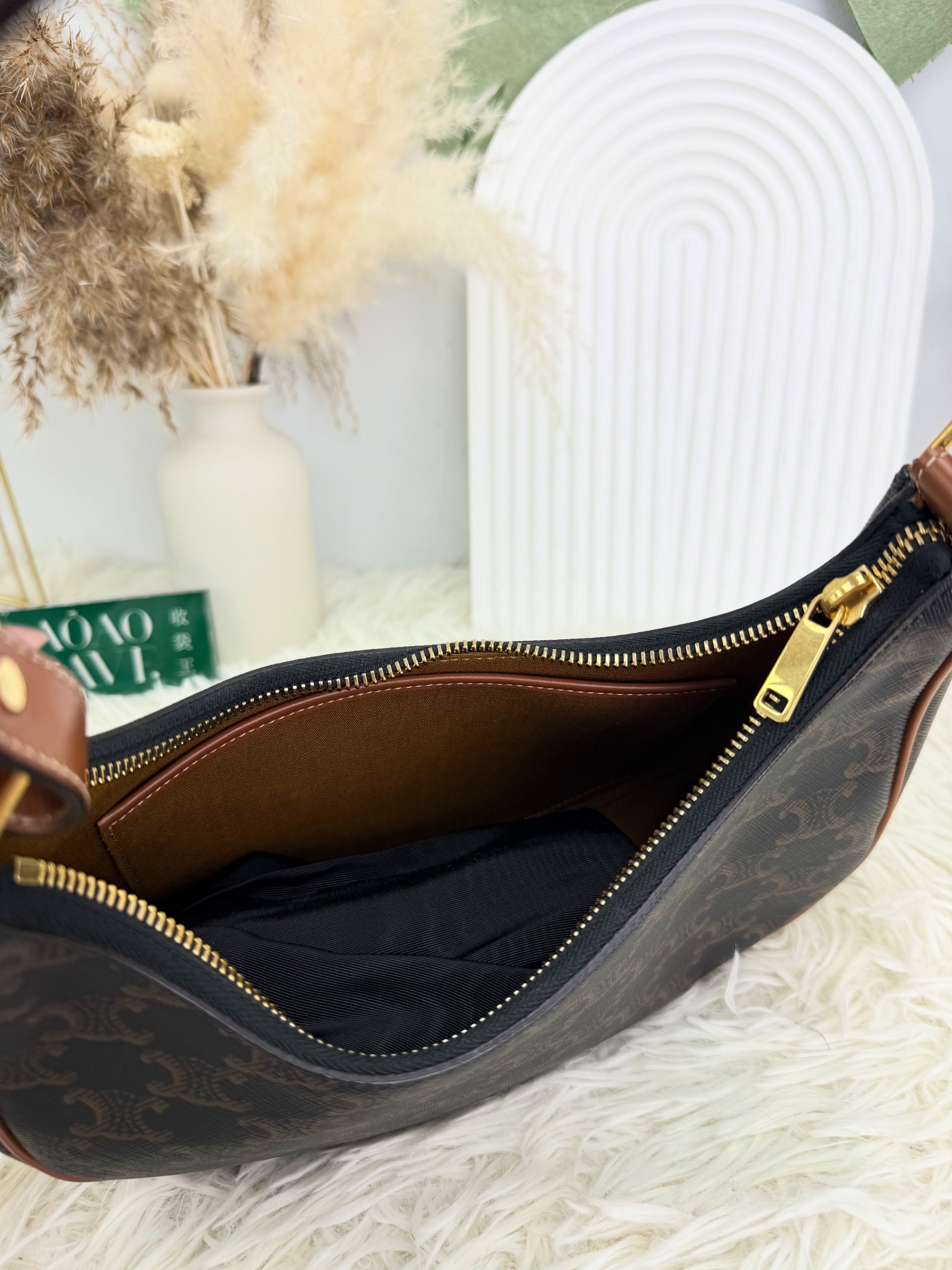 Celine✴️PRE OWNED 🛍️AVA HOBO 凱旋門老花腋下包 單肩包🤎 