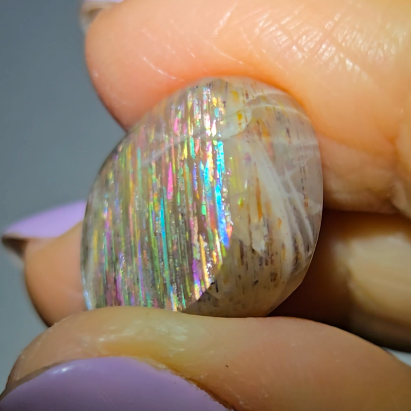 Rainbow meteor shower sunstone cabochon - SM111