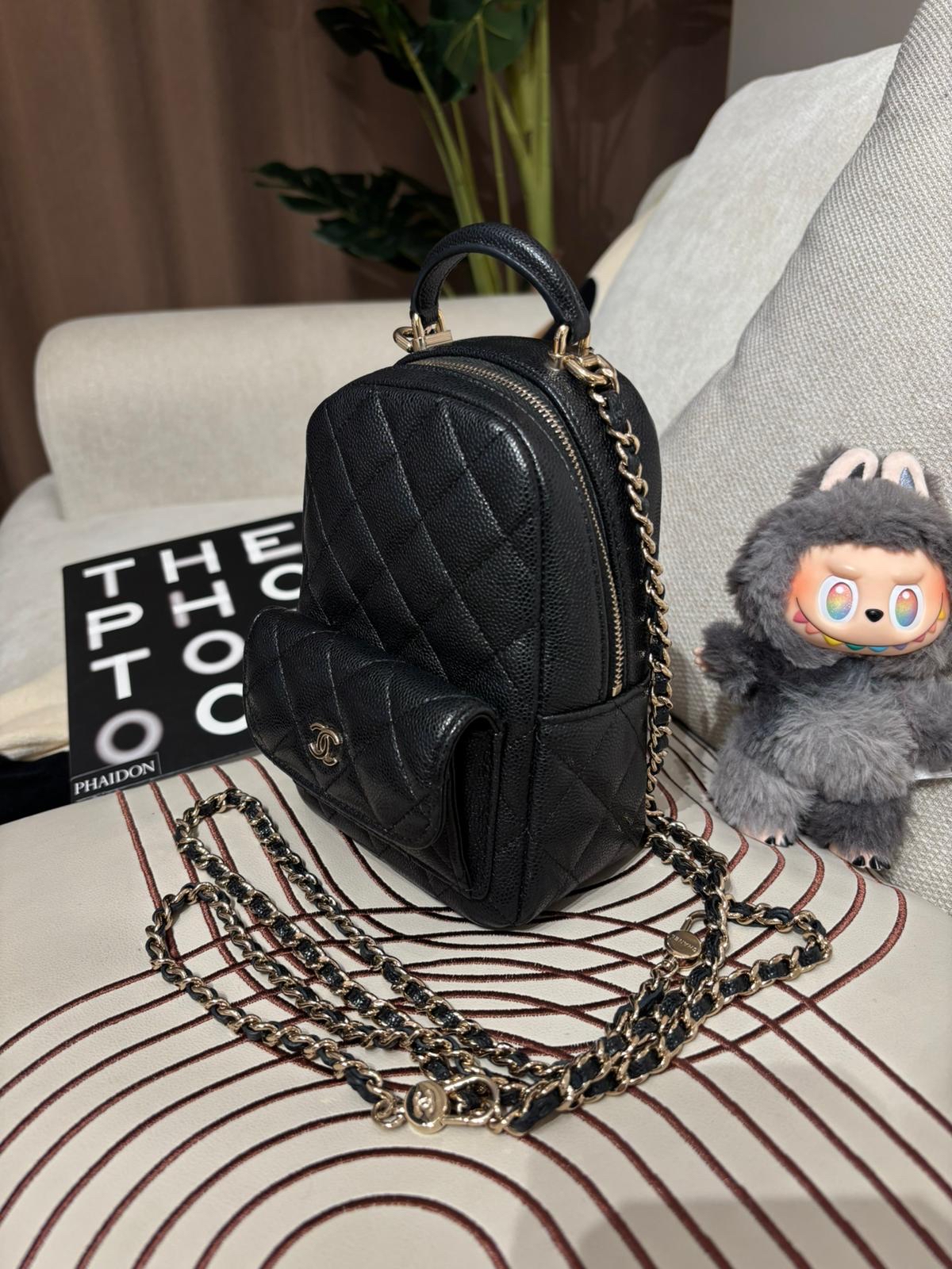 Chanel mini backpack 黑色荔枝牛皮淡金扣迷你背囊24C,100%Authentic,98%new ✅晶片✅dust bag✅box
