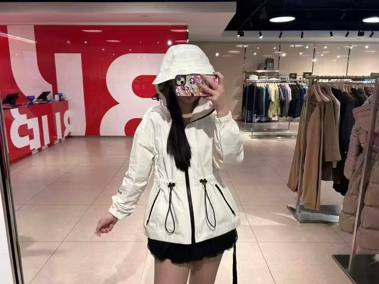 Burberry 白色風褸