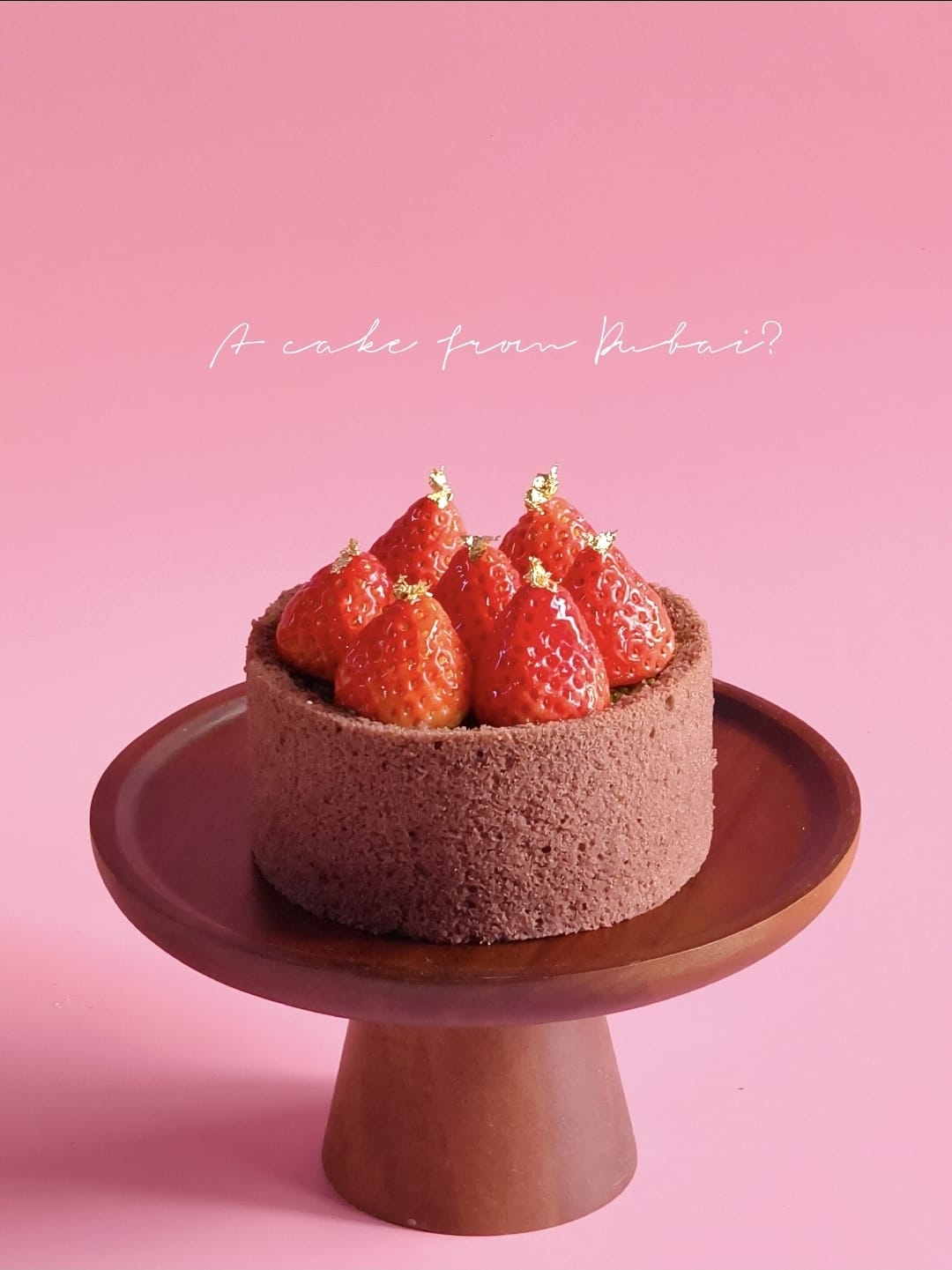 草莓杜拜開心果脆脆朱古力蛋糕 