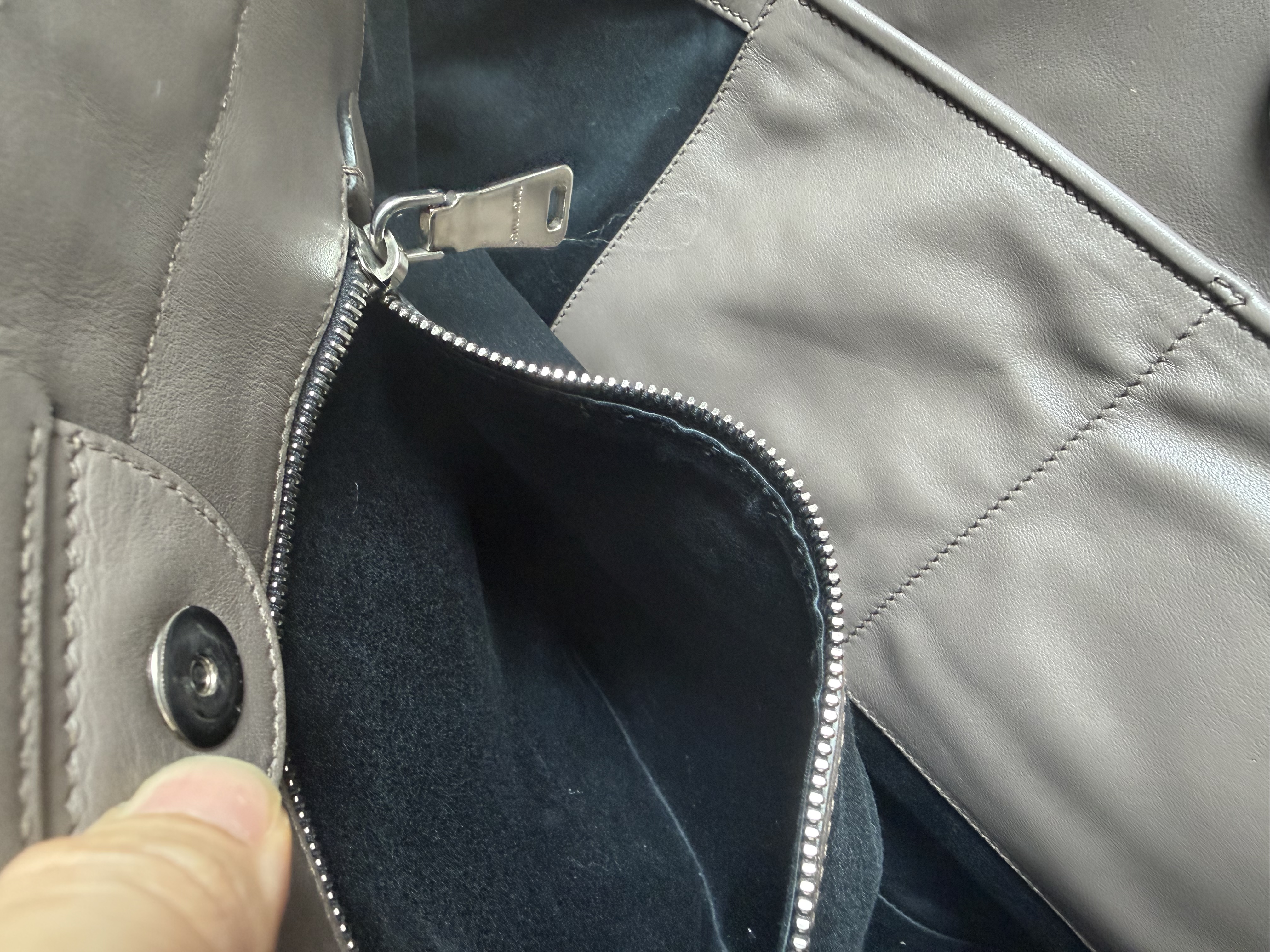 Miu miu ivy black grey leather tote bag