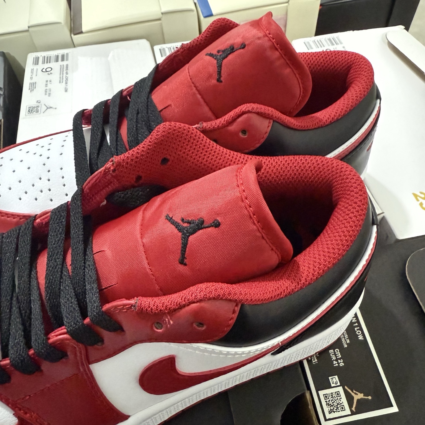 Nike Air Jordan 1 Low 553558-163