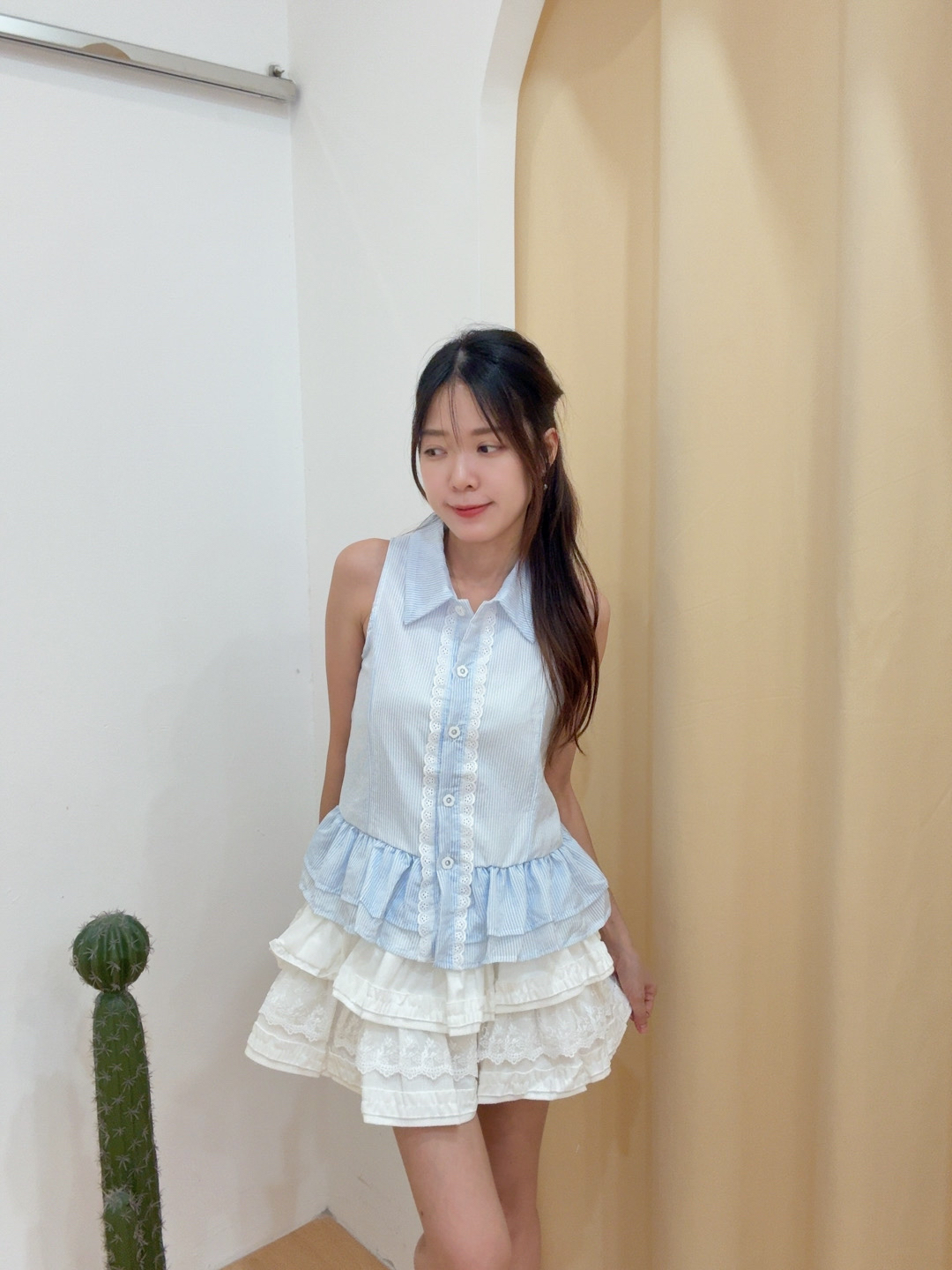 翻领蕾丝花边无袖娃娃上衣 R2949