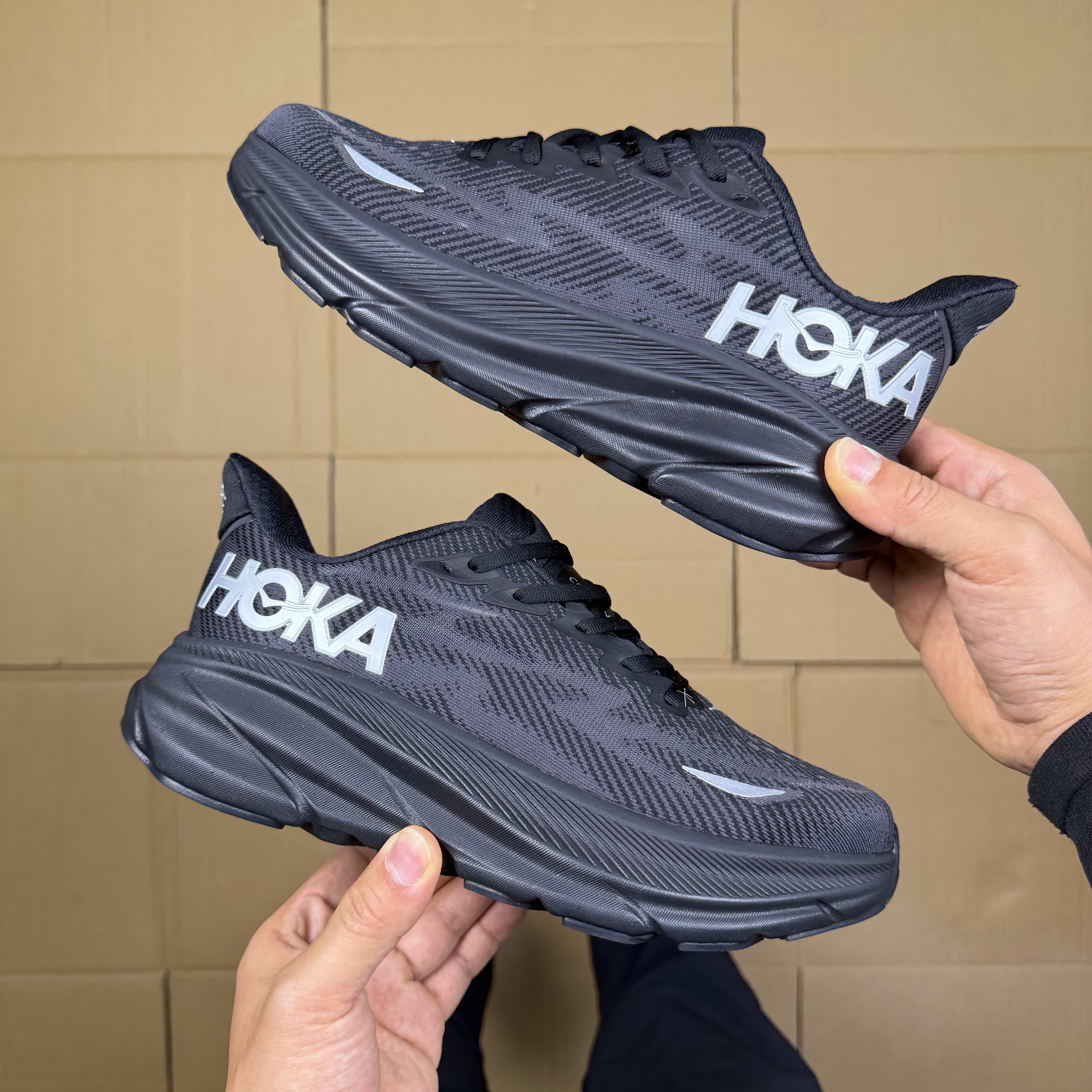 Hoka Clifton 9