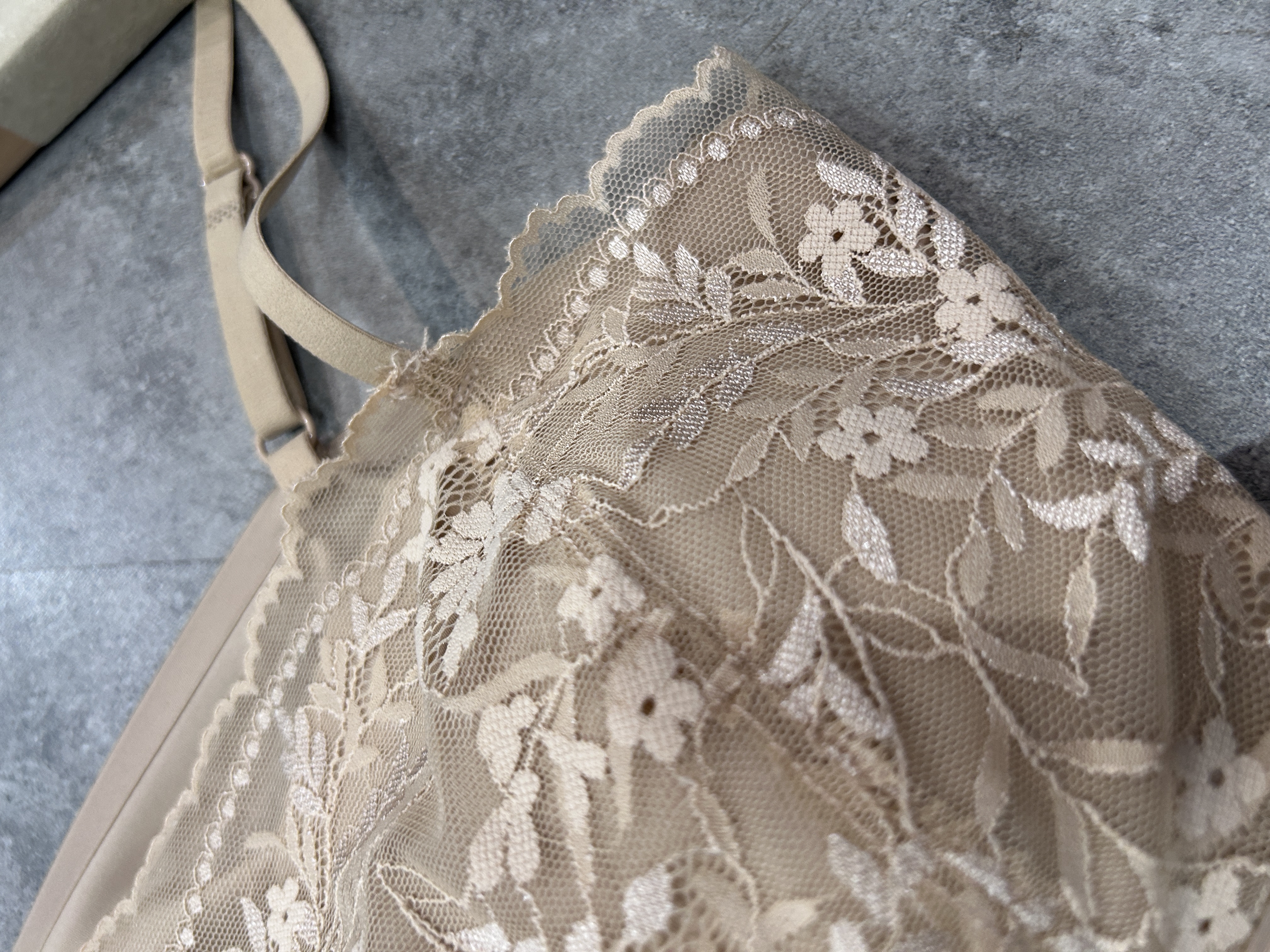 蕾絲平口吊帶背心