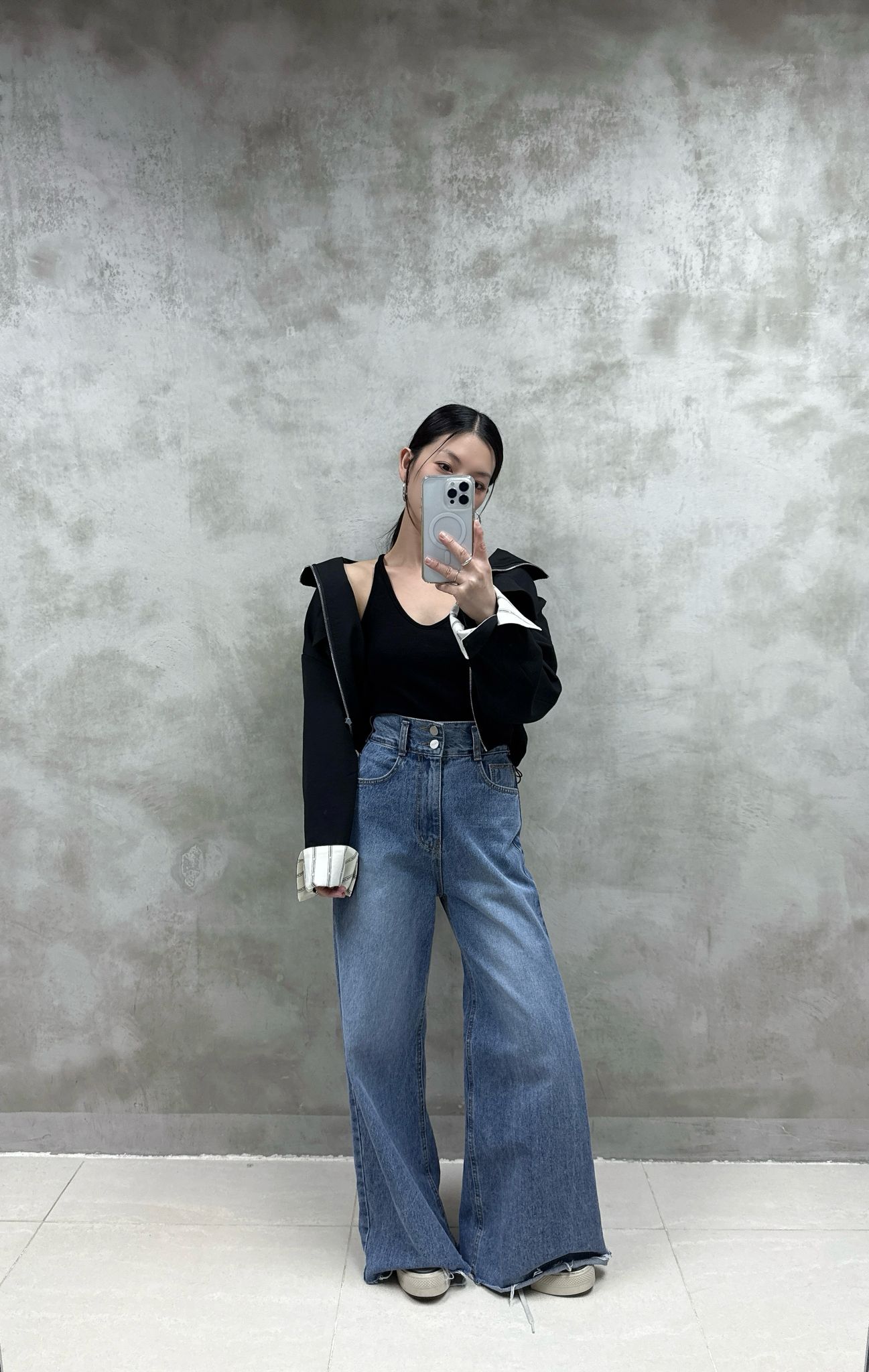 雙鈕高腰牛仔褲