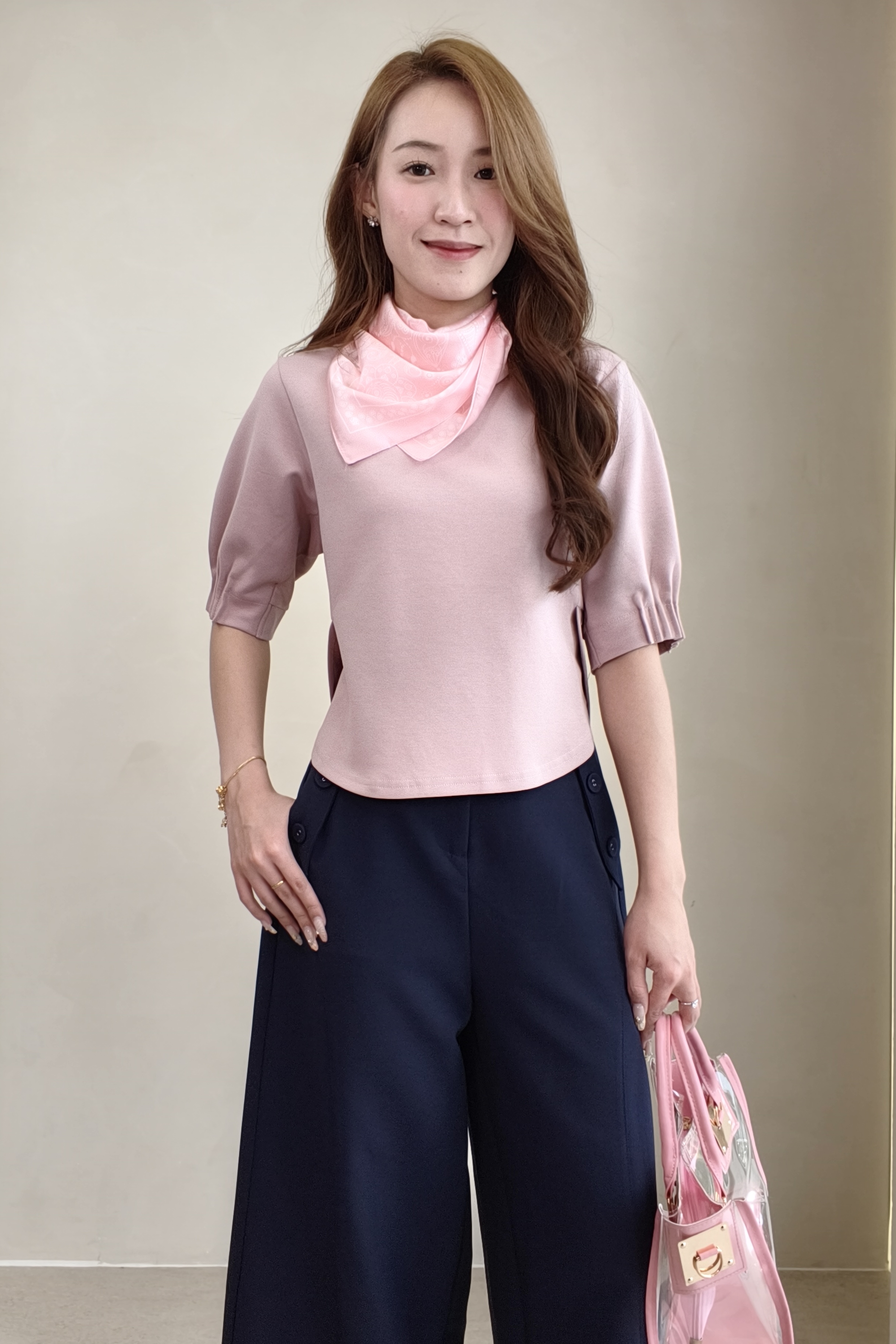 310031 Soft Puff Sleeve Knit Top