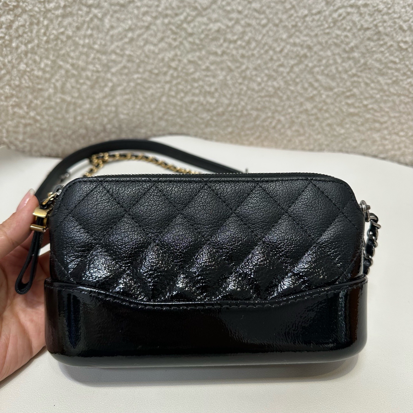 【預訂貨品】Chanel mini 黑金流浪包