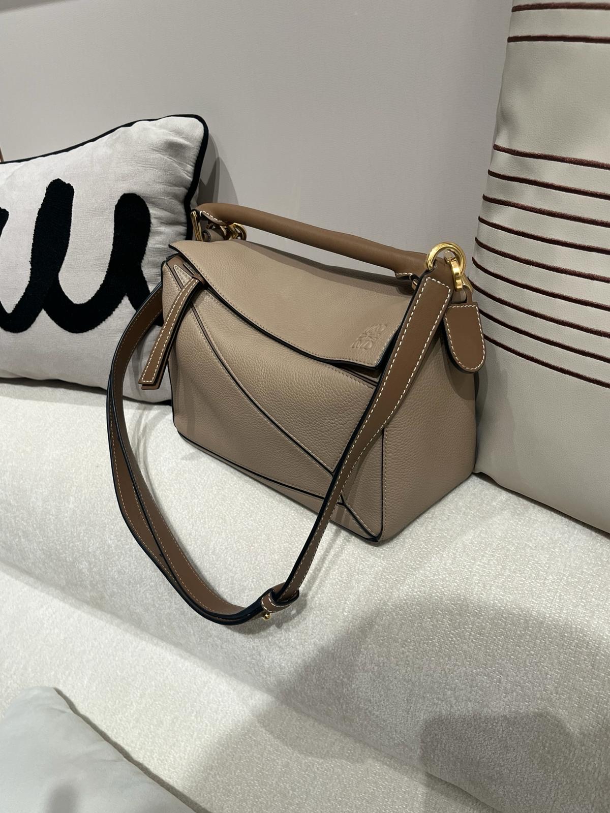 Loewe Puzzle Small Sand 100%Authentic, 98%New ✅Dust bag