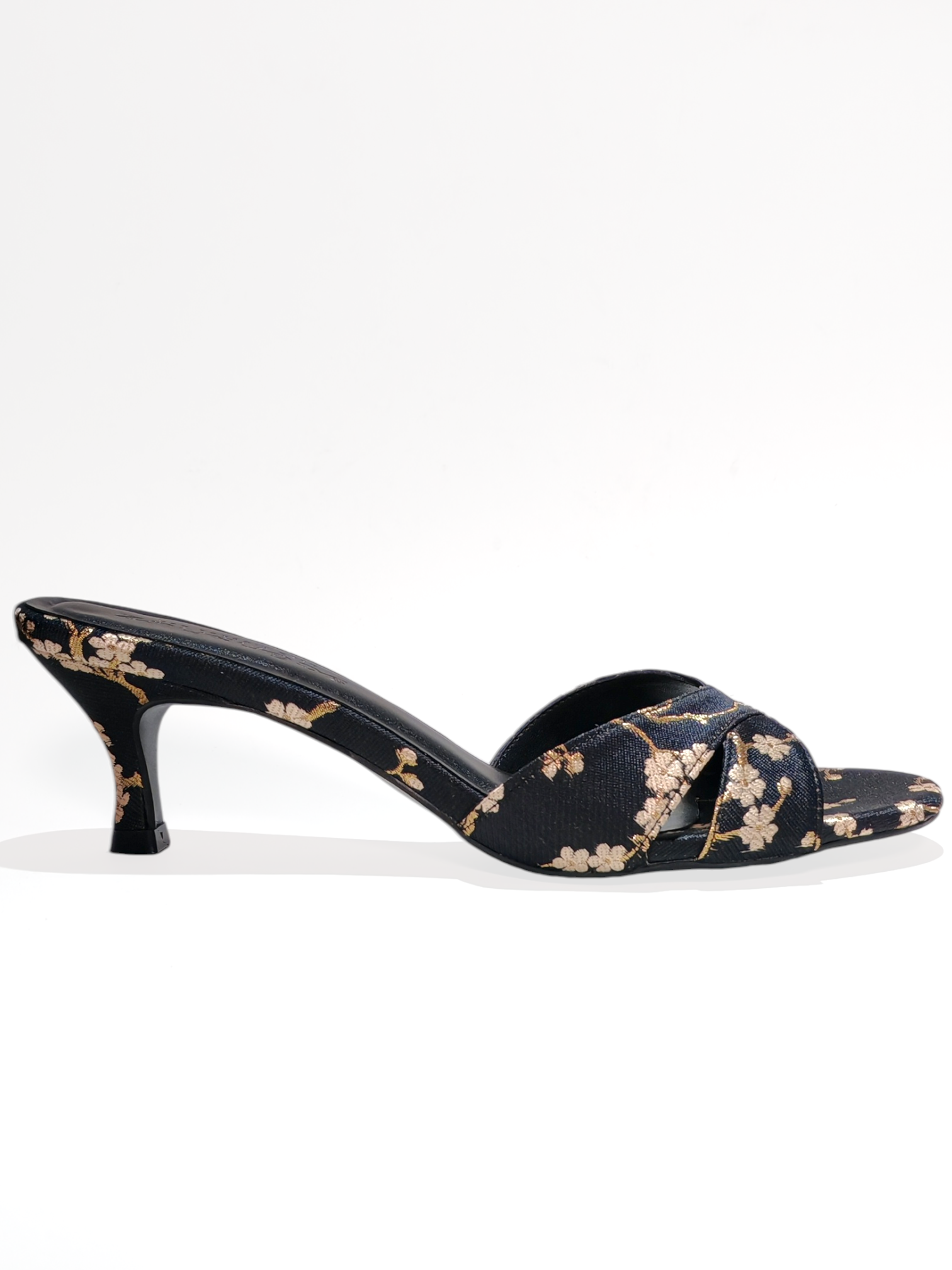 REYNA 50 BLACK BROCADE