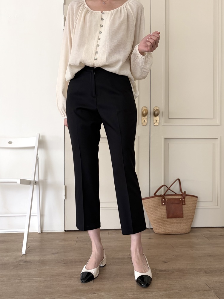 Minimal Tapered Ankle Pants (Black)