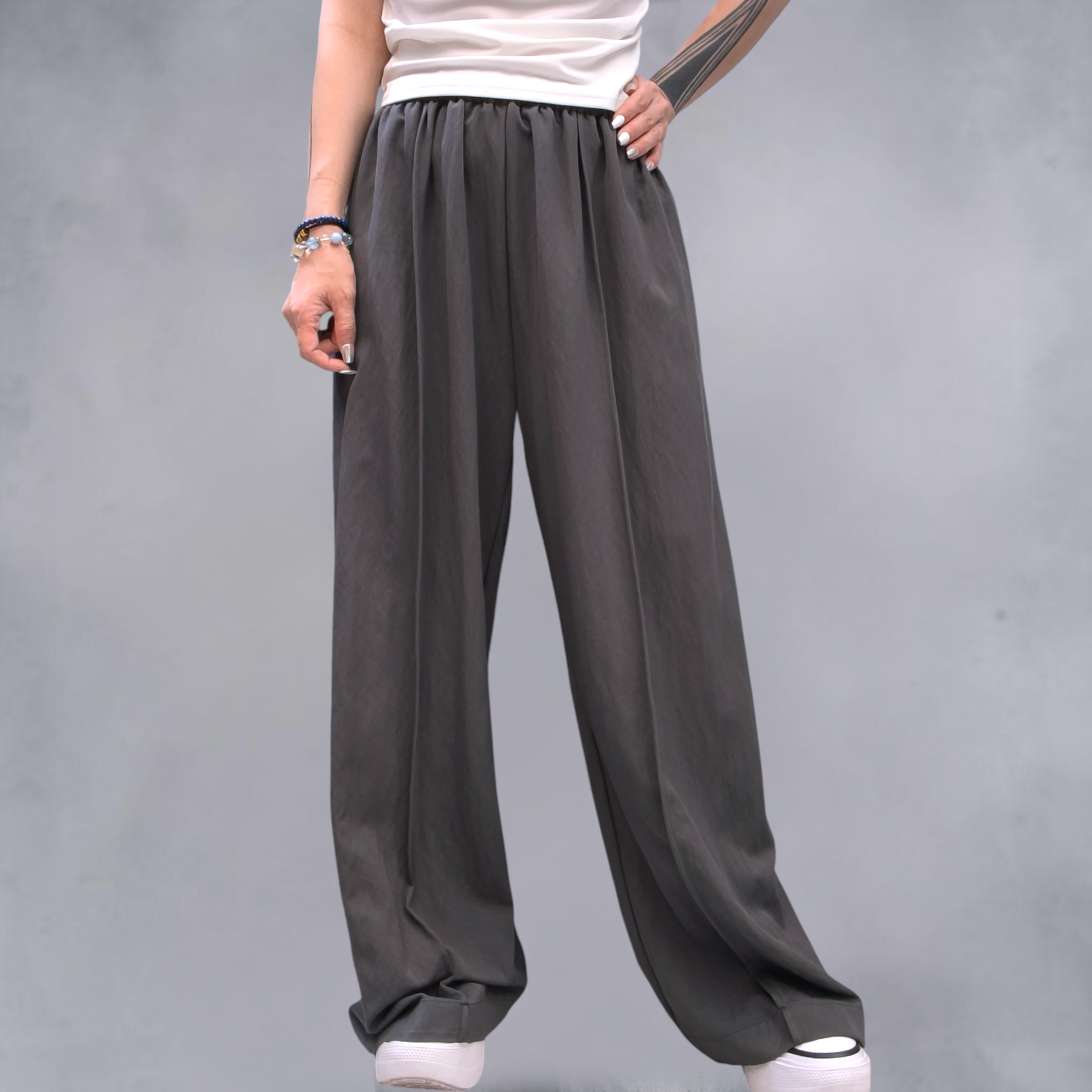 前骨簿料直筒褲