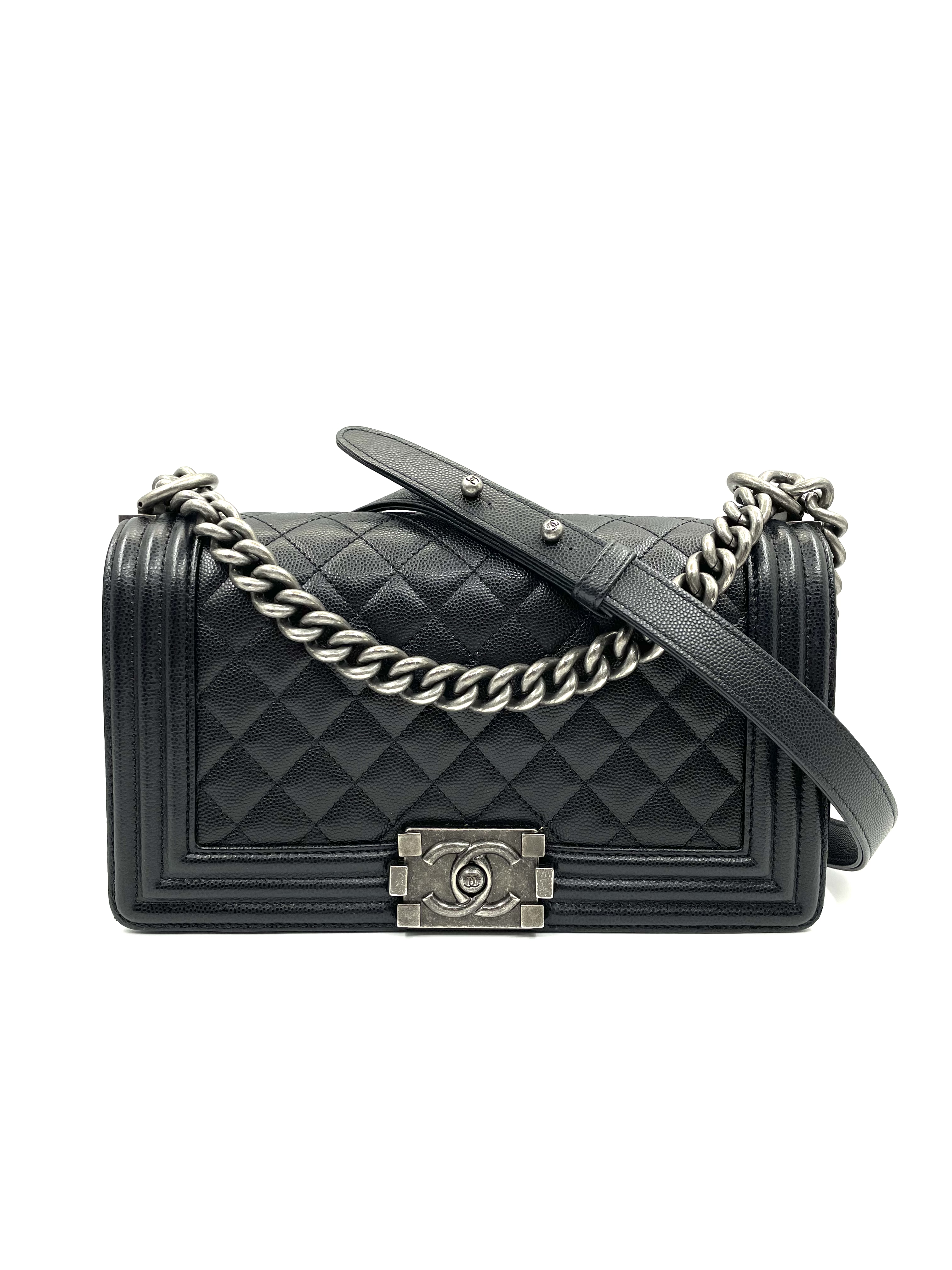 Pre-owned  Chanel Boy Grained Calfskin 25 Black/ Product Code: 24092103