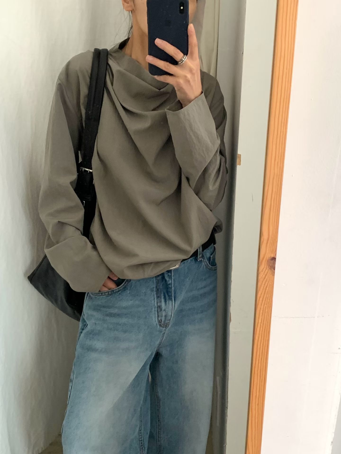 (預購價)Stand-up collar top #top113