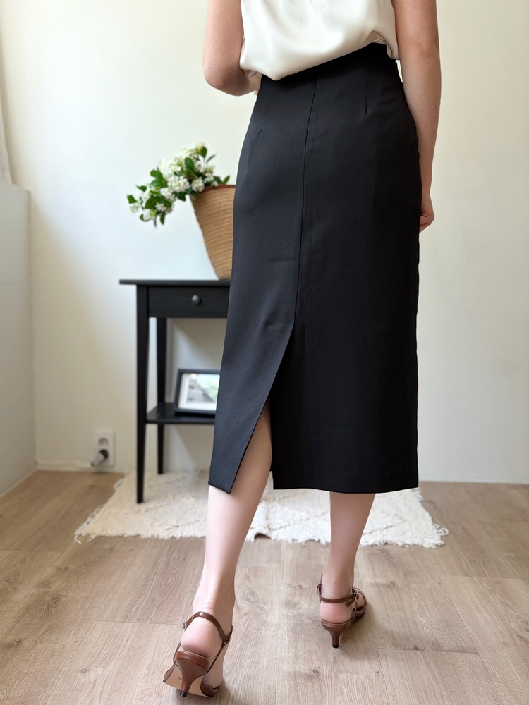 Noir Belted Skirt (Black)