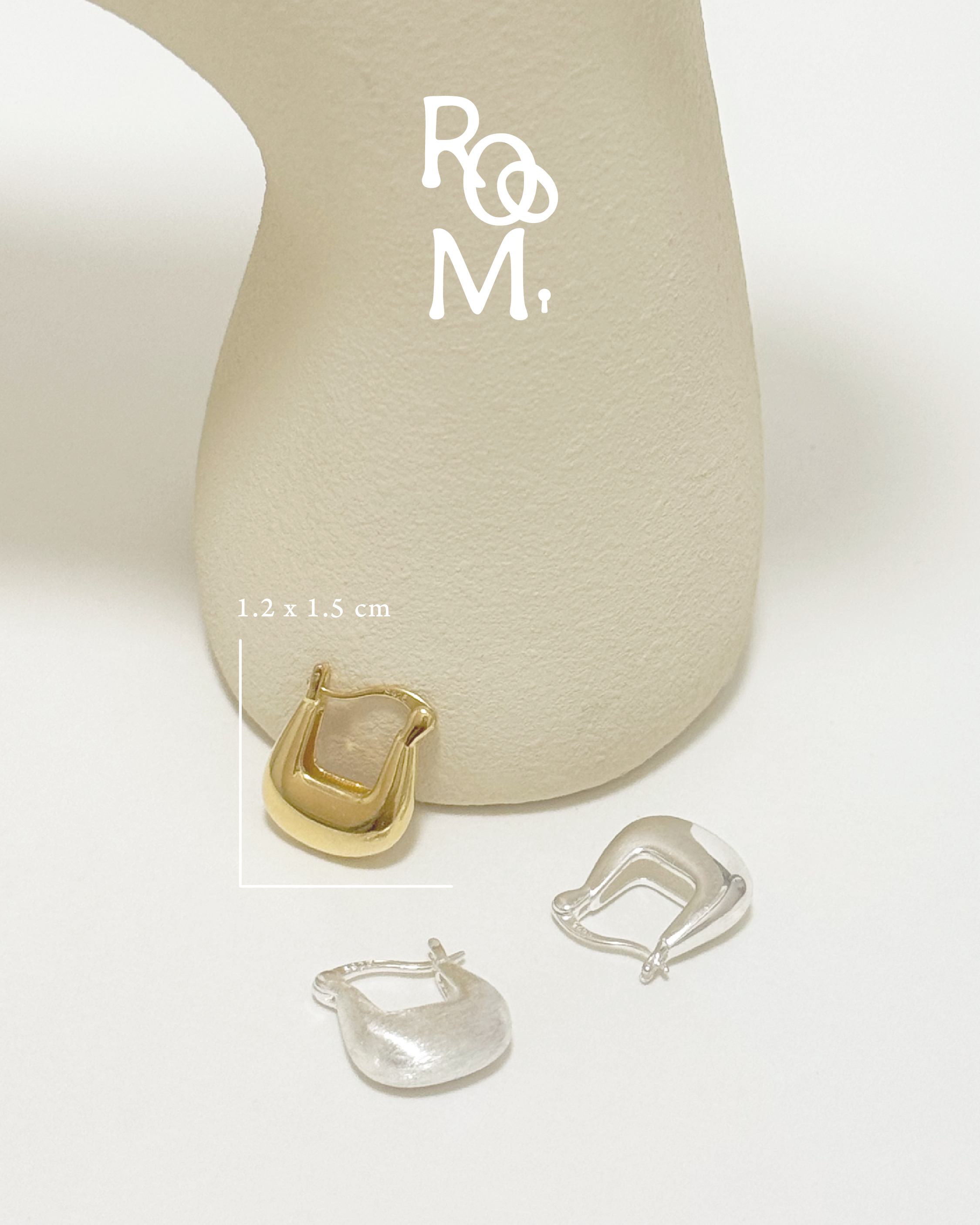 Chic Bag Shaped Earrings