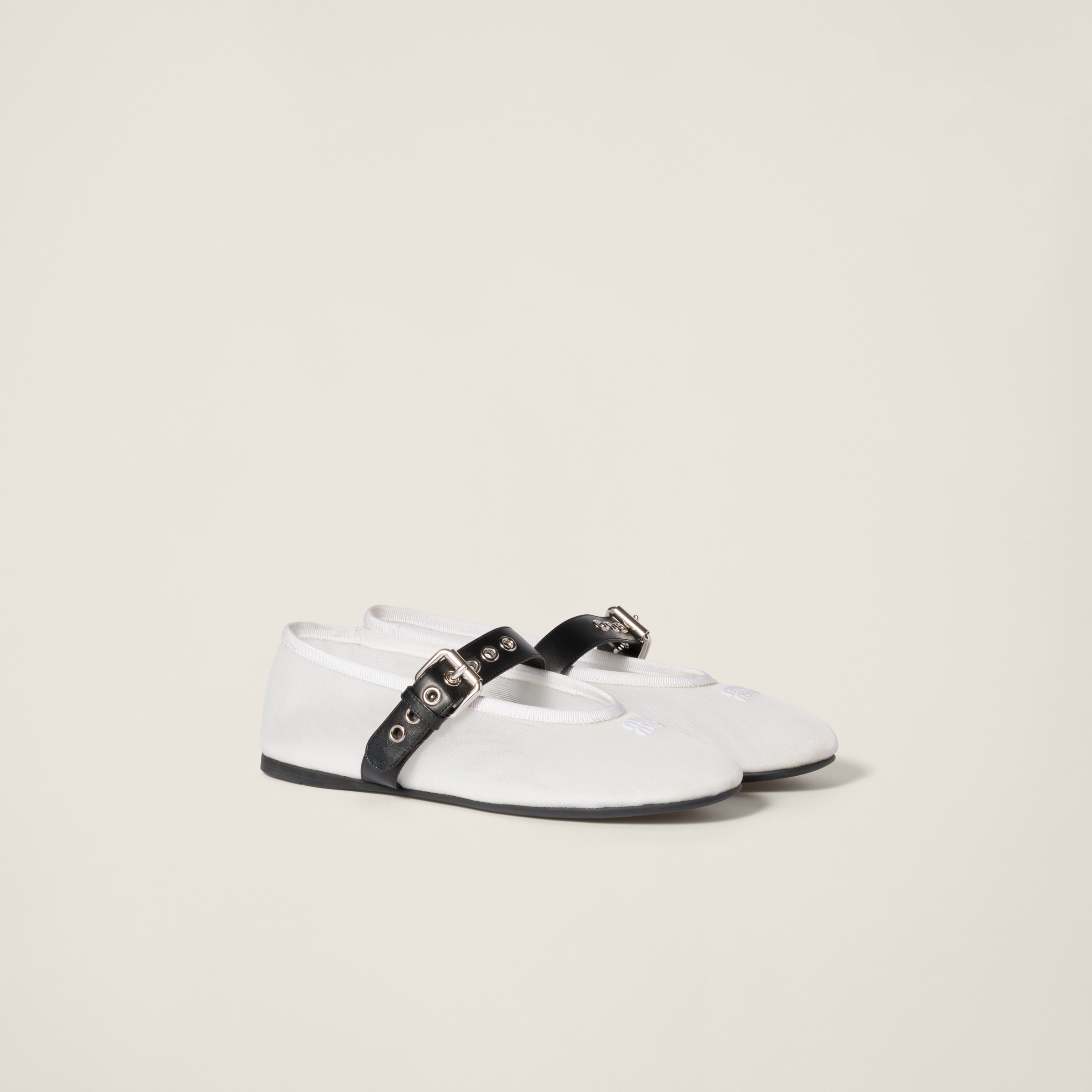 限時優惠✨訂貨🍒MIUMIU 白色網紗Maryjane   Size 36 36.5 37 39 40