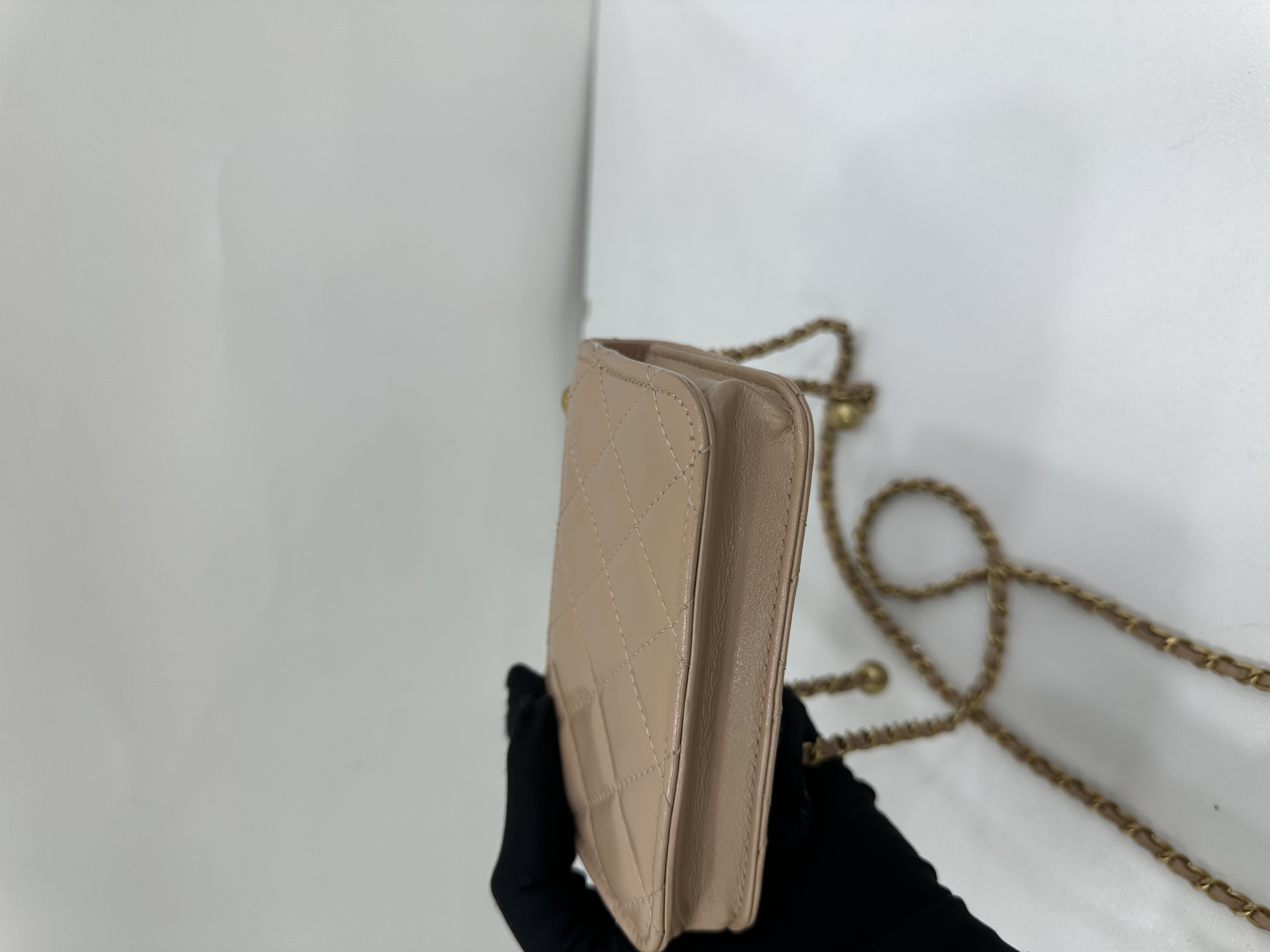 直播貨品 |  [1個-$100 2個-$300］GG77