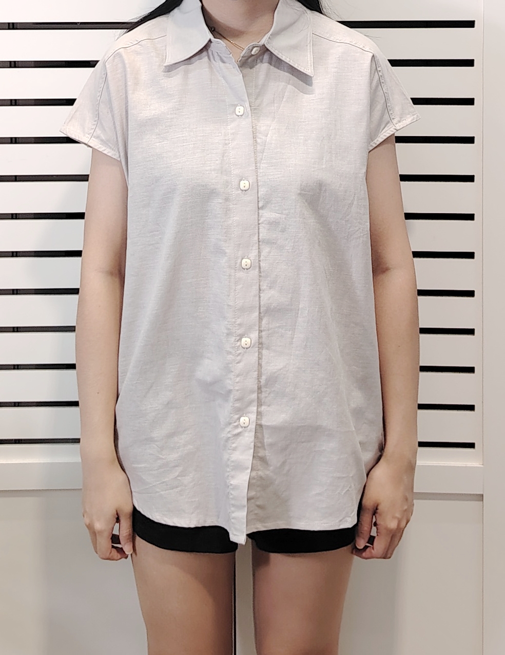 H9302 Cotton Linen Sleeve less Shirt Sleeve Button