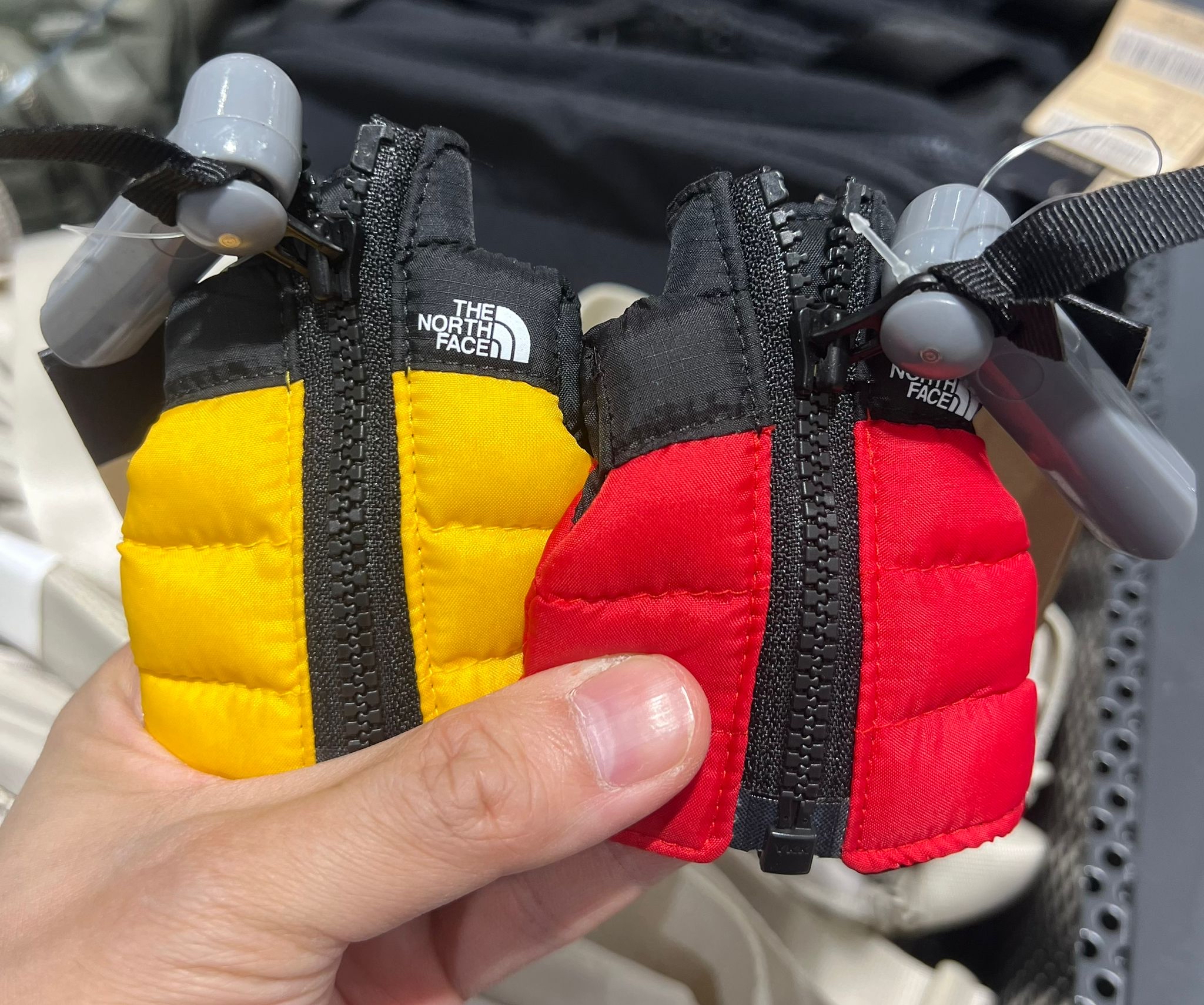 The North Face羽絨背心鎖匙扣