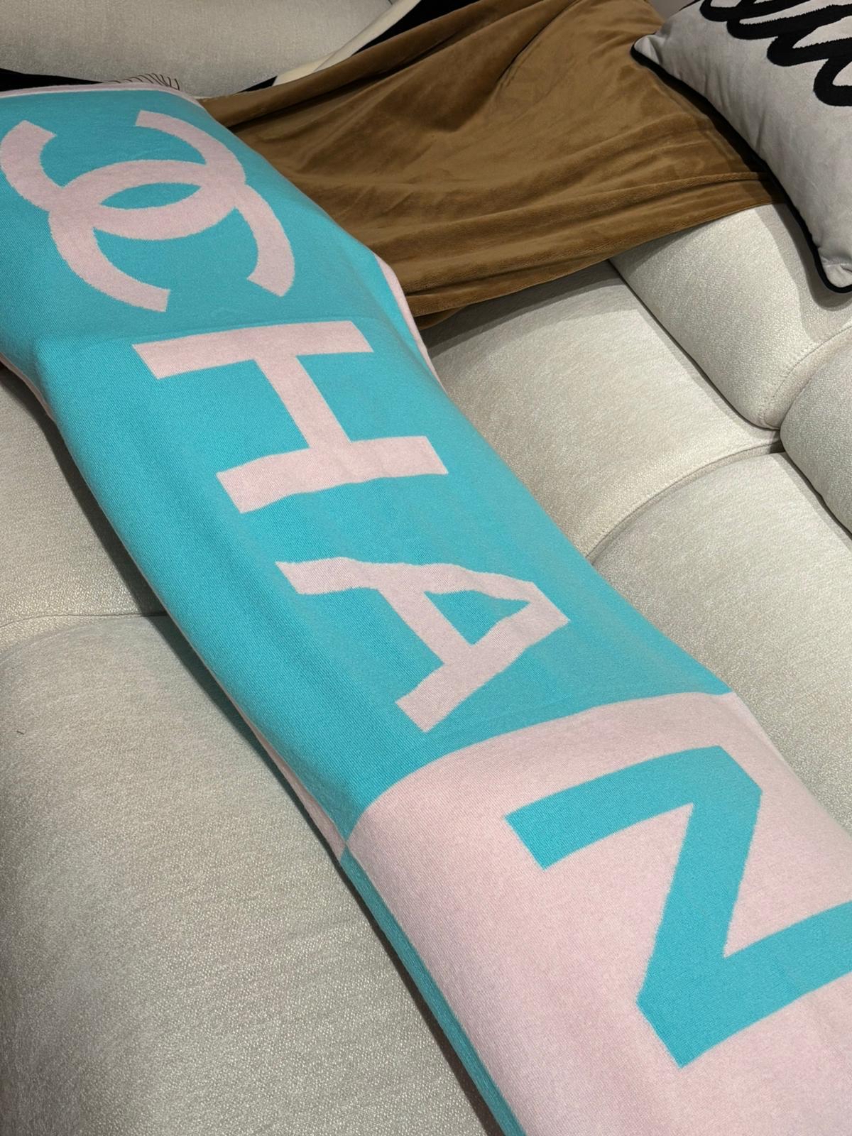 未使用品 Chanel cashmere scarf 披肩/圍巾 100%Authentic,unused✅box 