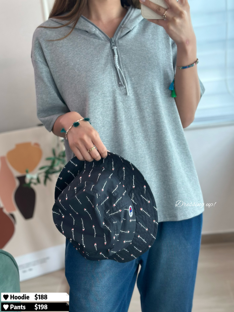 滑不溜手 ⎷ 軟棉有帽衞衣