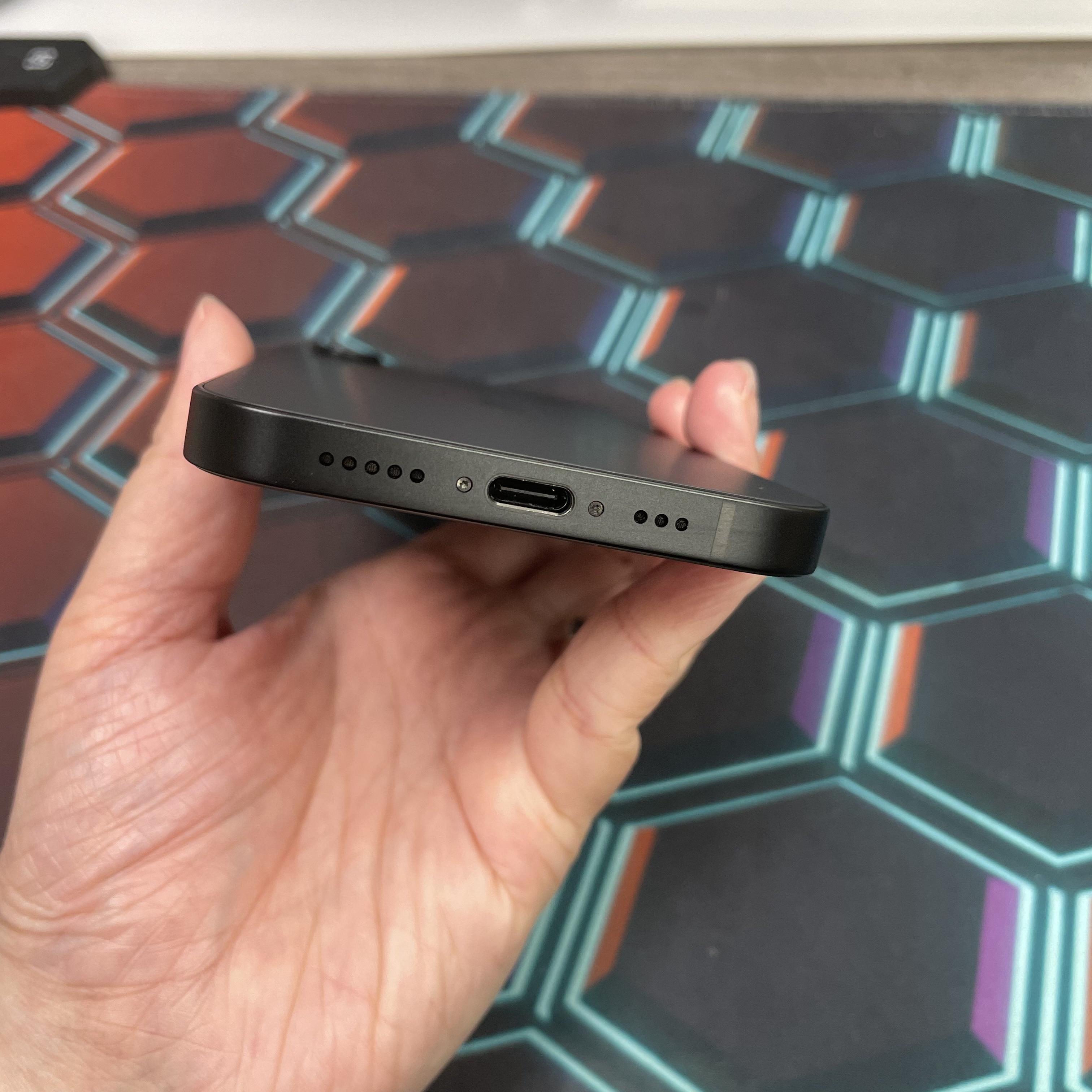 *8300 17e 完美機 256GB 電100 黑色 black