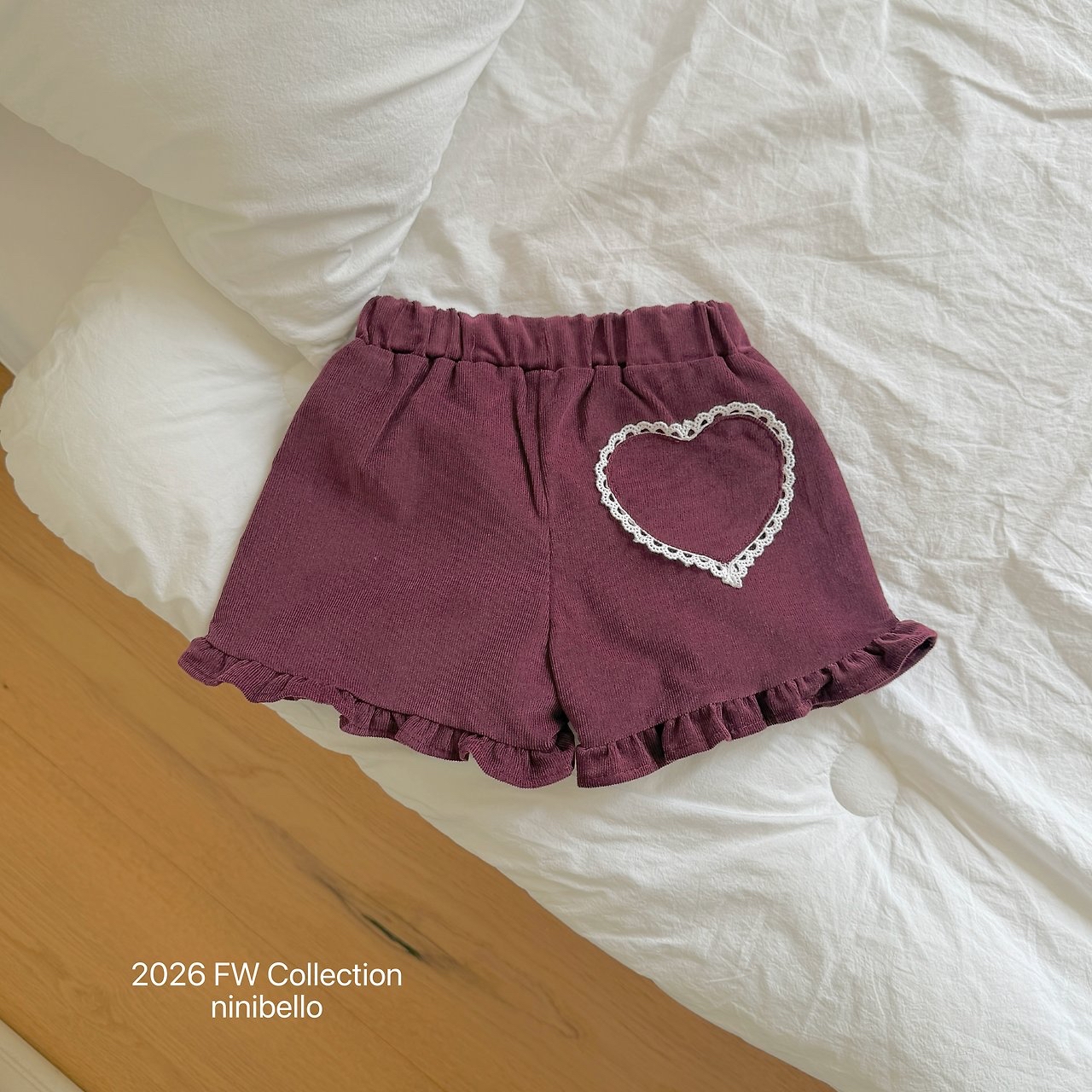 Ninibello | Heart Frill Corduroy Shorts 