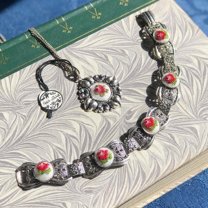C.a. 1980s Rose Needlepoint Silver Tone Bracelet / Pendant - New Old Stock(MT1139/MT1140)