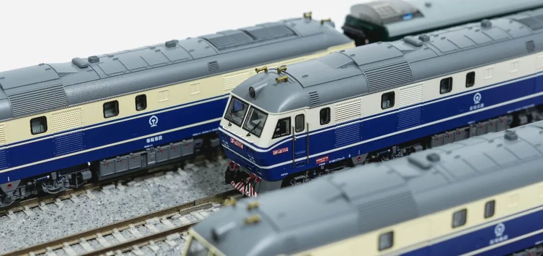 東風11 N規（1：160）電動火車模型