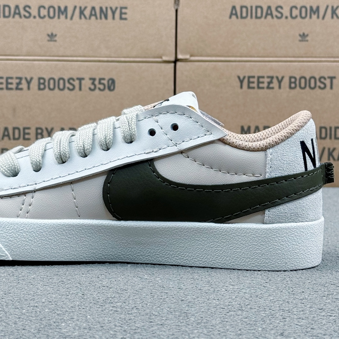 Nike Blazer Low '77 Jumbo