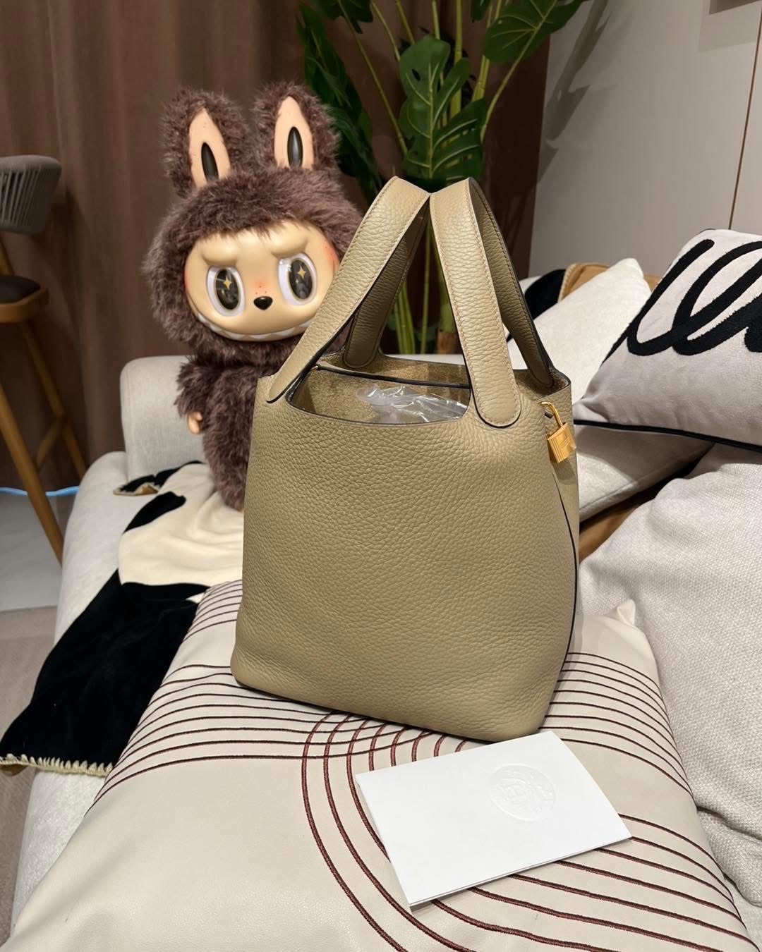 全新 Hermes Picotin 22,STAMP W,馬爾法米金扣 100%Authentic ,全新 ✅專門店收據✅key lock✅dust bag✅box