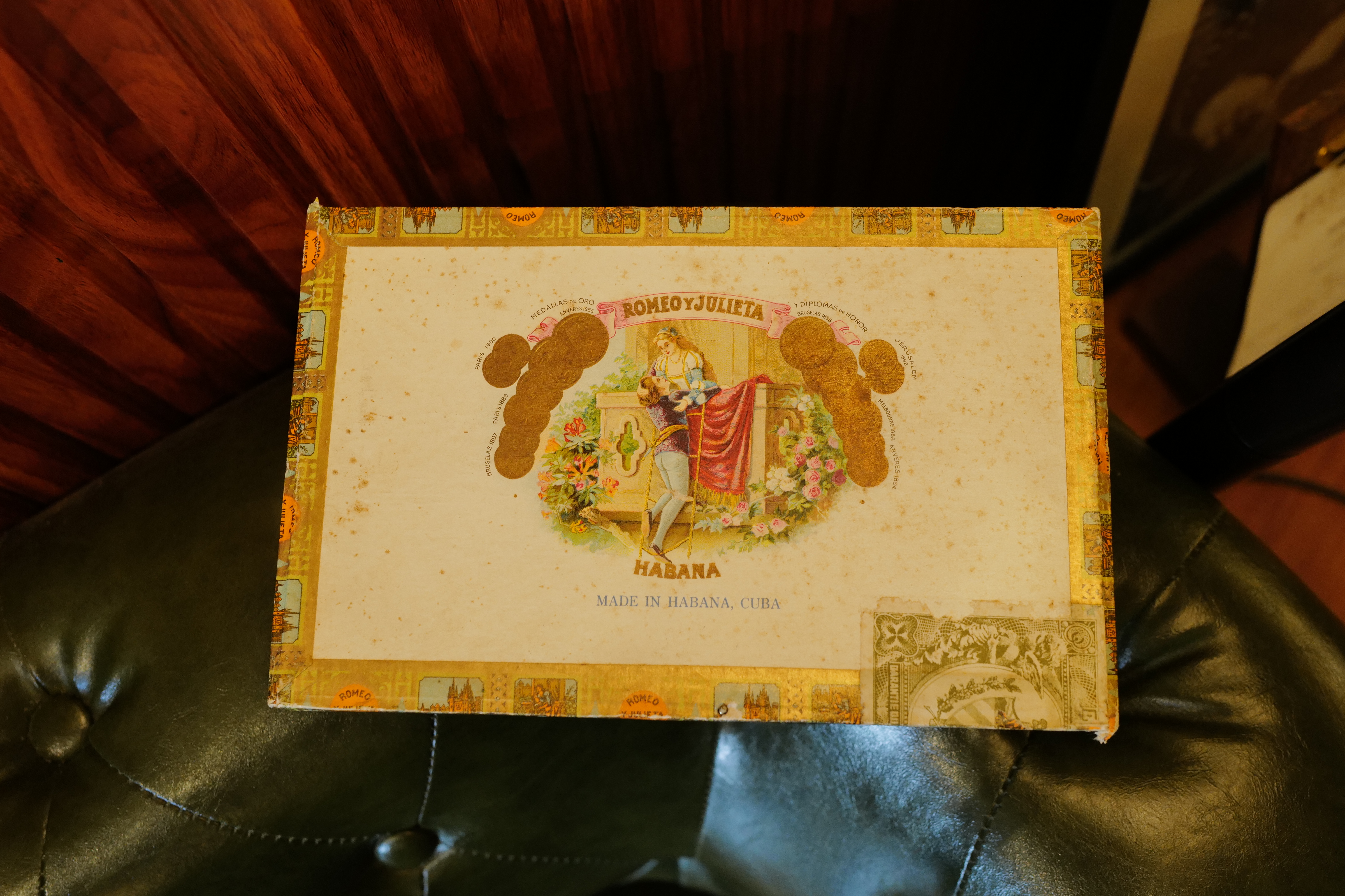 Romeo y Julieta Perfectos 1980s (羅密歐與朱麗葉 完美)