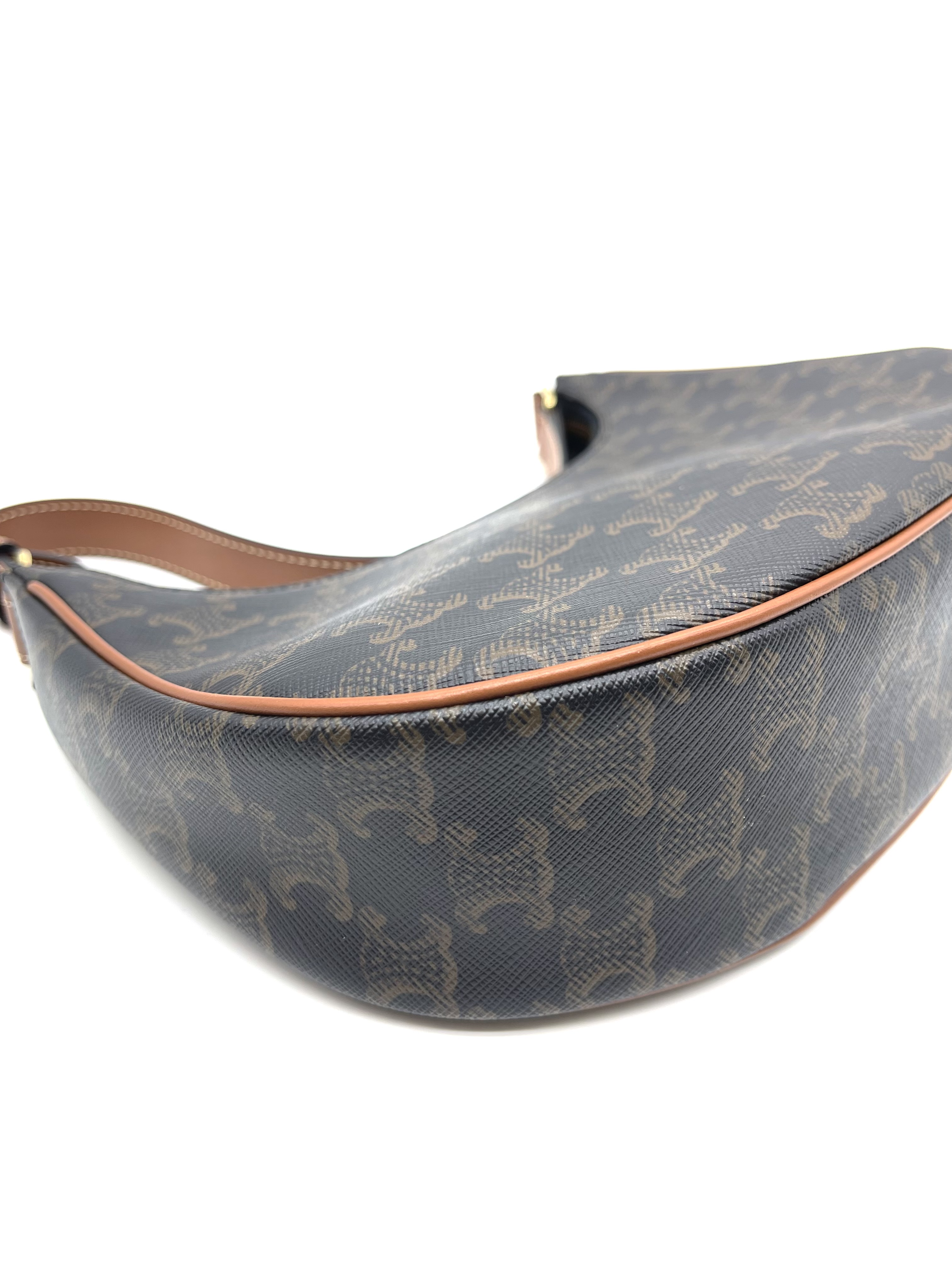 Pre-owned Celine Ava Bag in Triomphe Canvas and Calfskin/ Product Code: 26032002