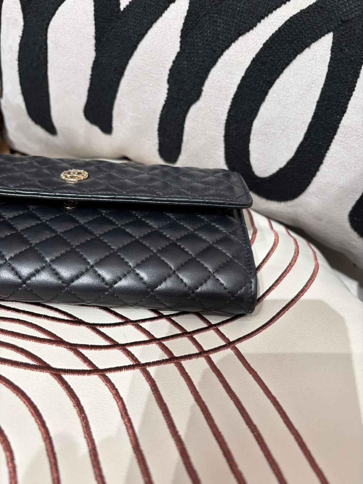 Chanel Long Flap Wallet 100%Authentic, 99%New ✅13Card ✅Box