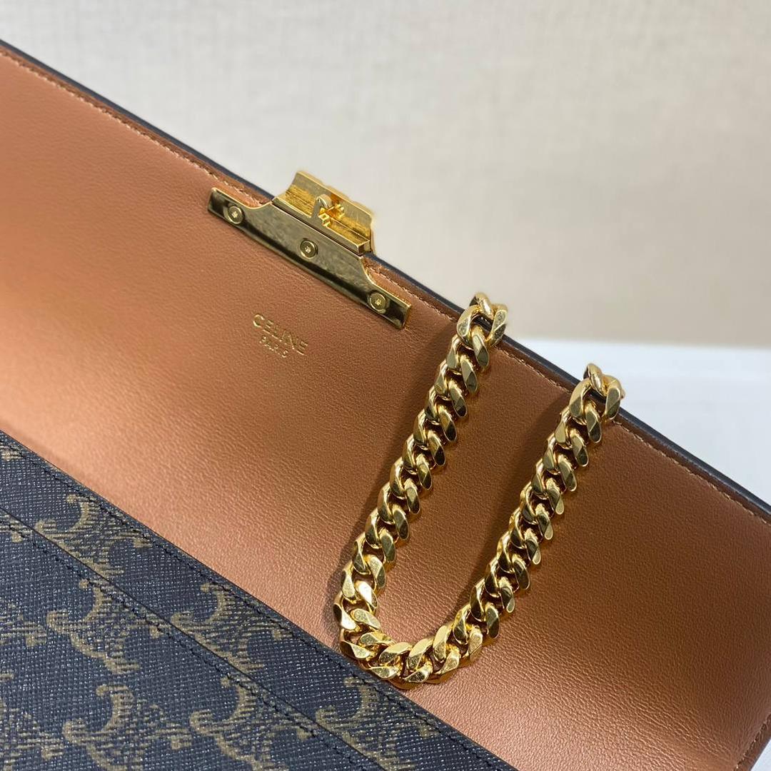 🔥大货实拍图 𝗖𝗘𝗟𝗜𝗡𝗘♥标志印花链条包 型号：197412 尺寸：33*13*5cm