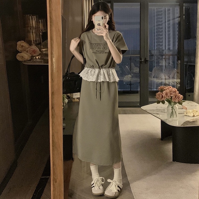 B284(16711+16712) 美式时尚字母短袖拼接下摆蕾丝荷叶上衣与长裙黑绿套装