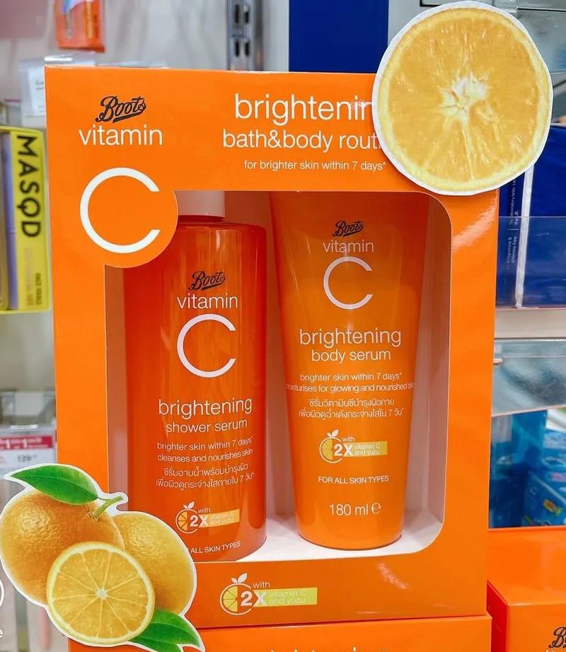 $85套.2套以上$75套.泰國直送Boots 推出全新的 Boots Vitamin C Brightening 系列 維生素 C 亮白沐浴 + 身體護理套裝