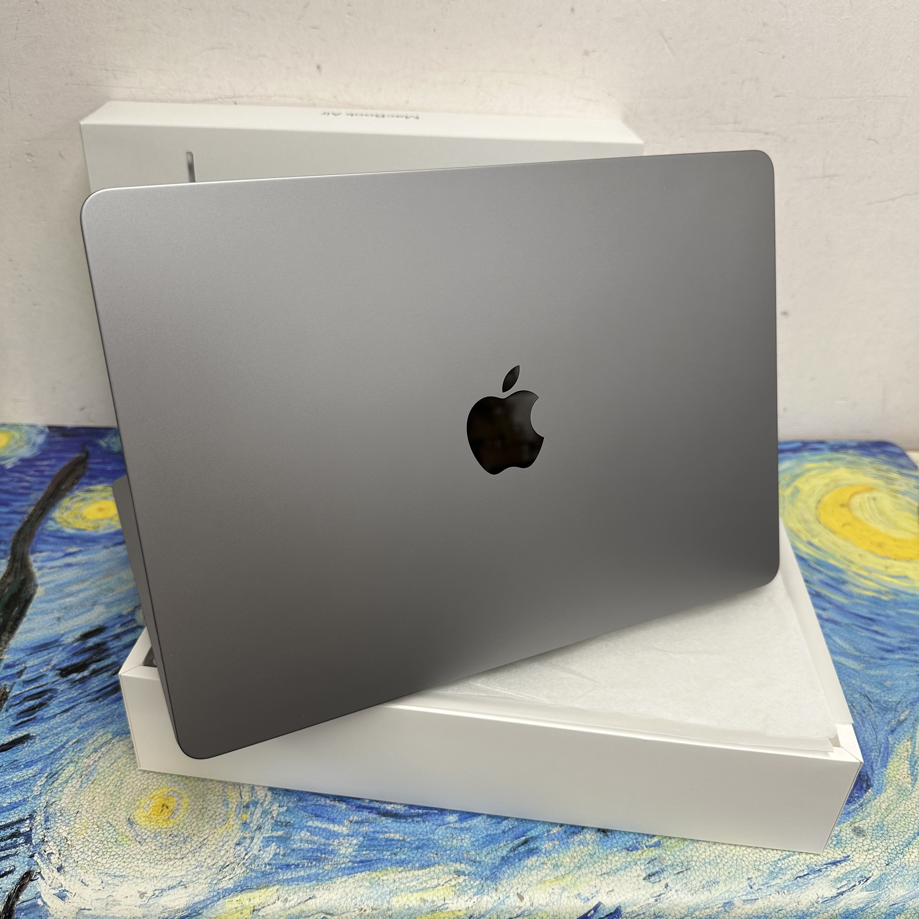 APPLE  MacBook Air M3 2023 M3 CPU/24GB Ram/1TB SSD/8核心GPU/Liquid Retina Mon/13.6吋/太空灰/Gaming Laptop / Notebook / / 文書機 /
