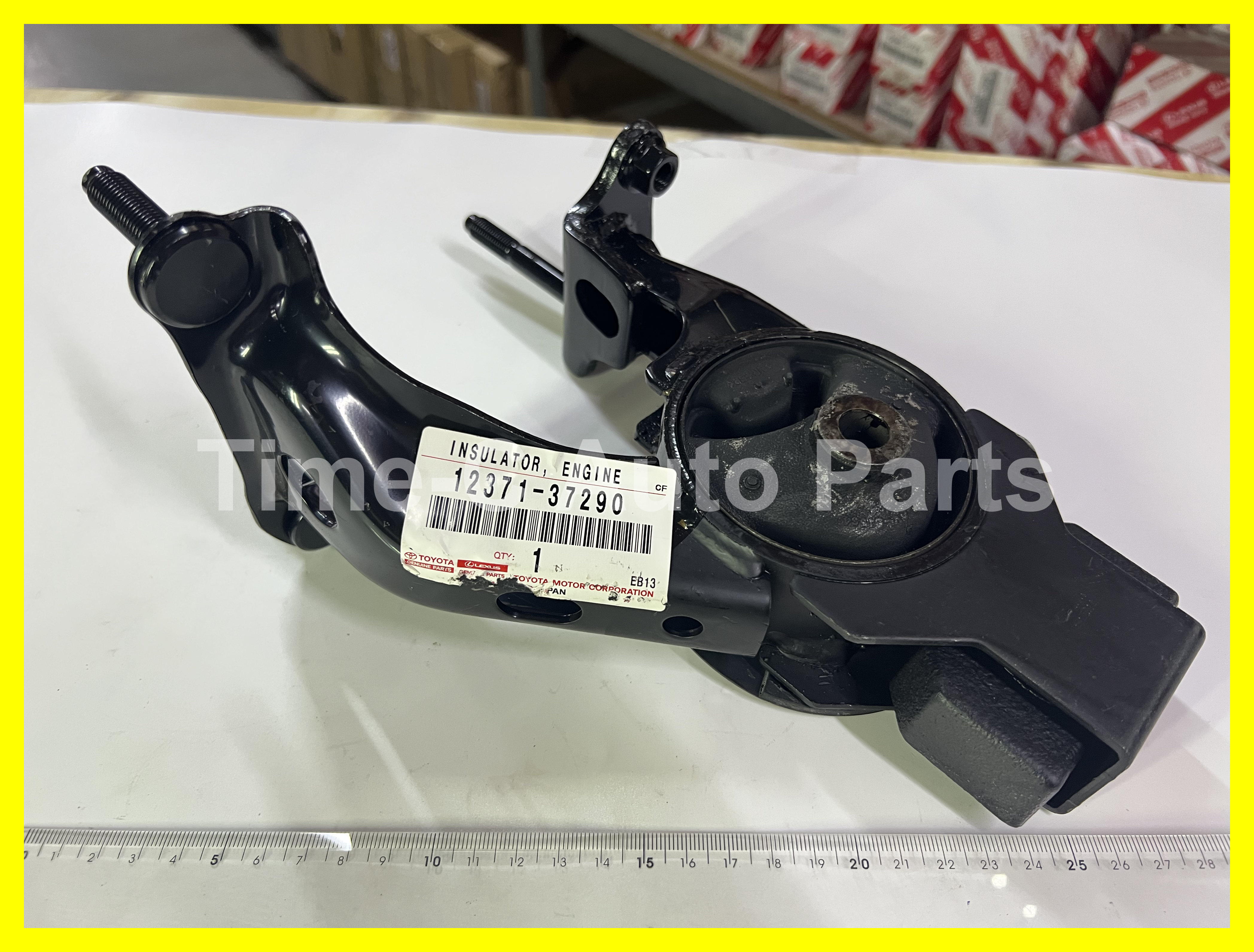 後機器膠 12371-37290 - Toyota Noah Voxy 80系