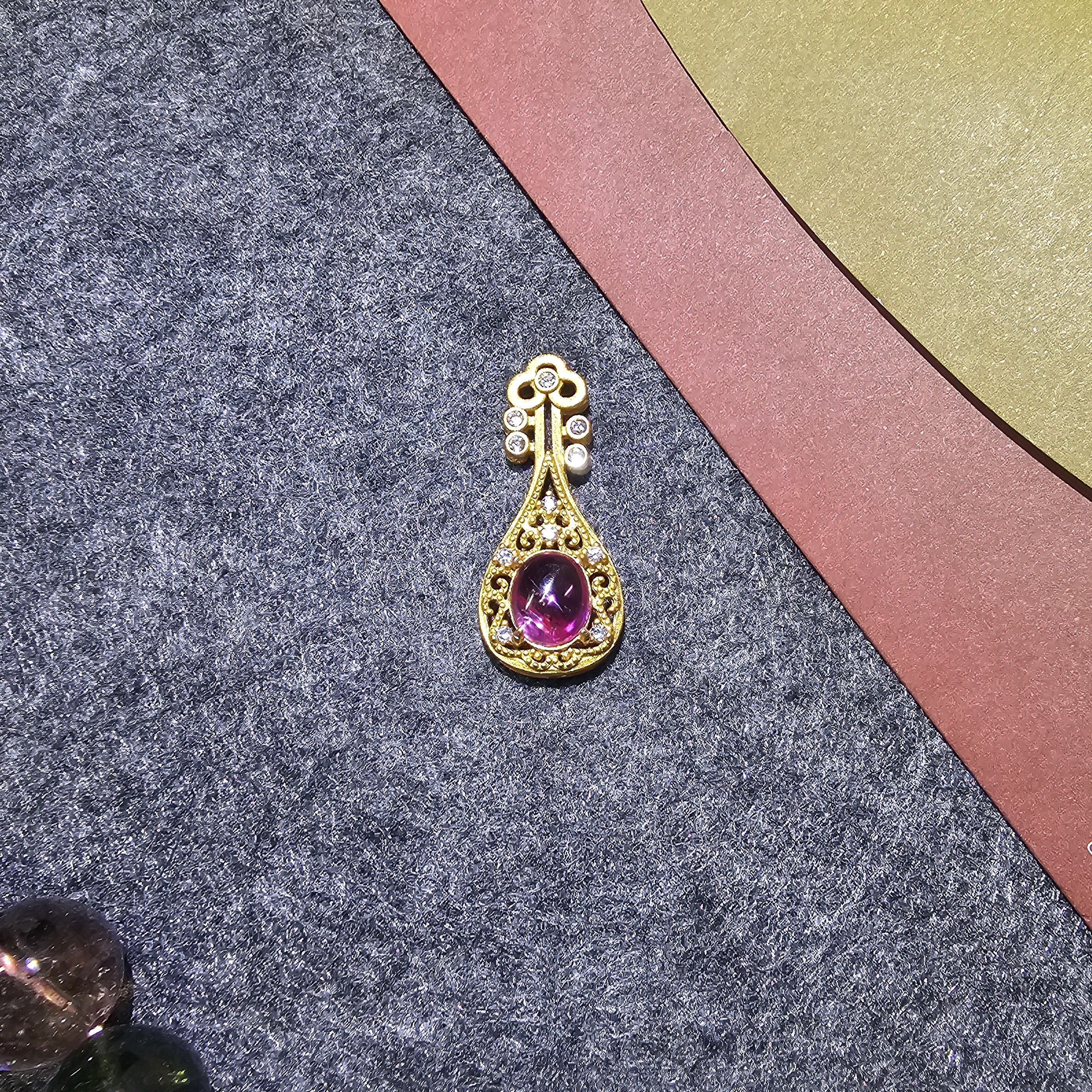 紅碧璽蛋面925銀(沙金色琵琶)吊飾