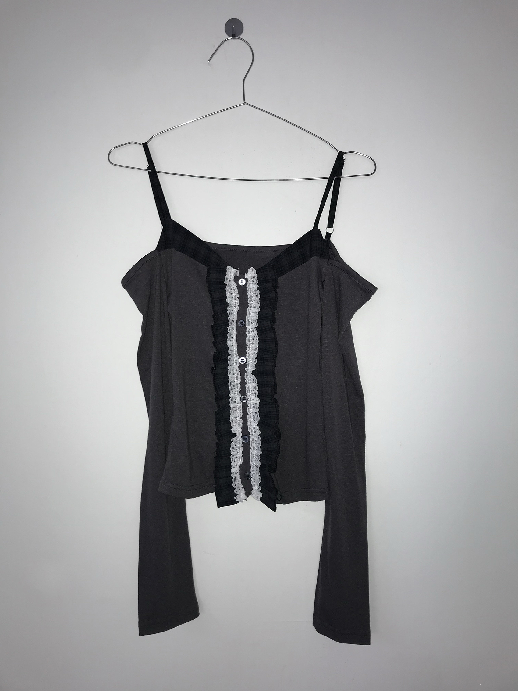 Contrast Lace Ruffle Off-Shoulder Top